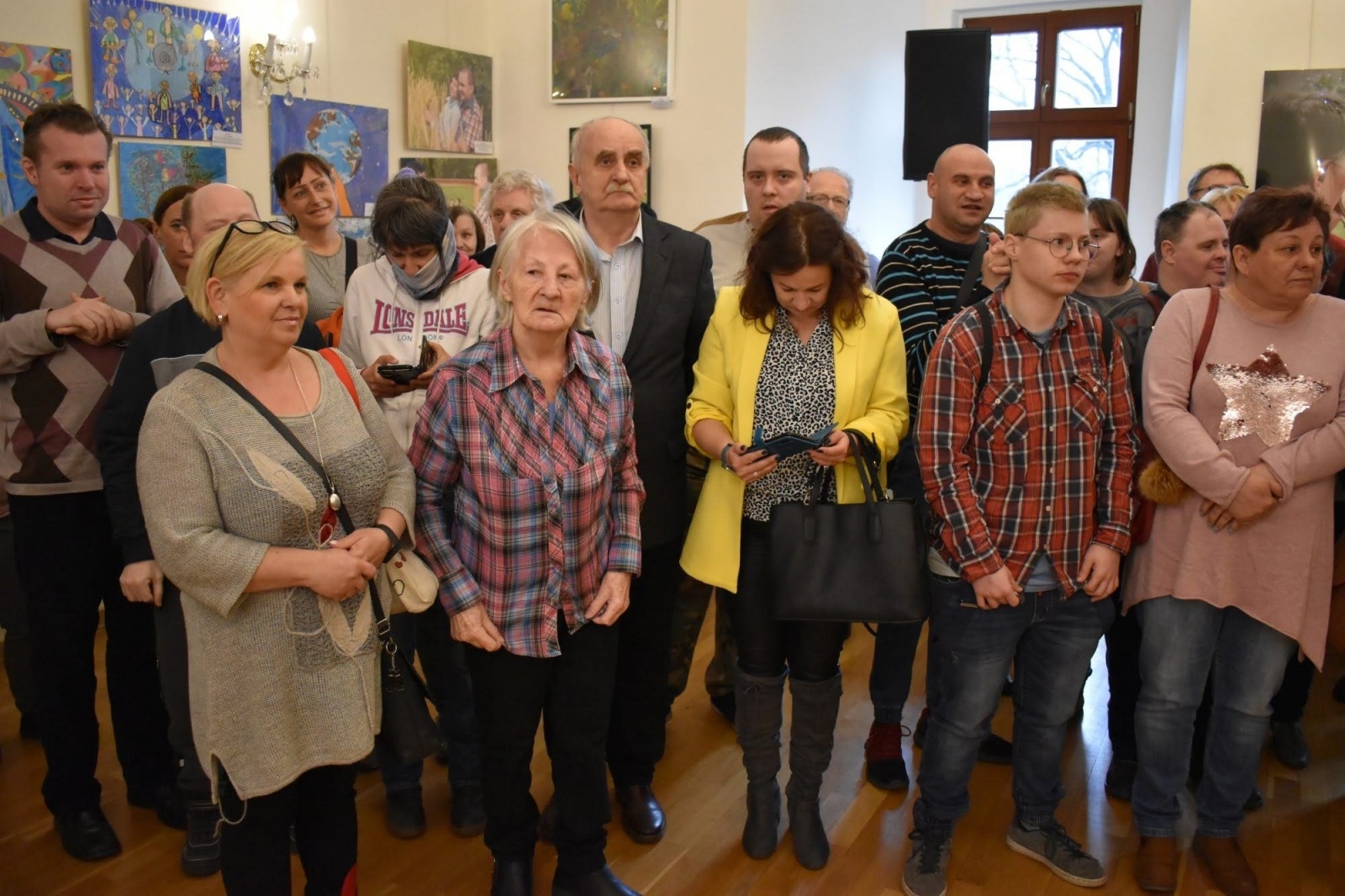 Zdjęcie w galerii na portalu naszraciborz.pl: To, co kocham - wernisaż wystawy na Zamku Piastowskim wiadomości z regionu