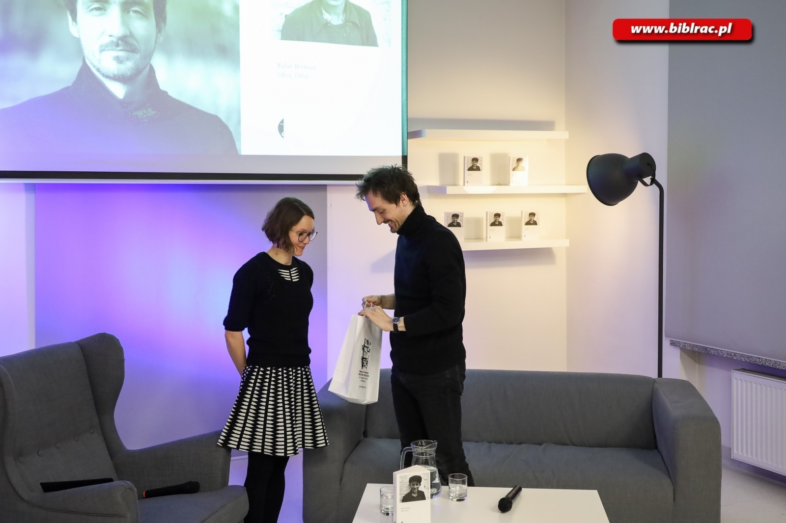 Zdjęcie w galerii na portalu naszraciborz.pl: Pamięć (znów) odnaleziona - spotkanie z Rafałem Hetmanem wiadomości z regionu