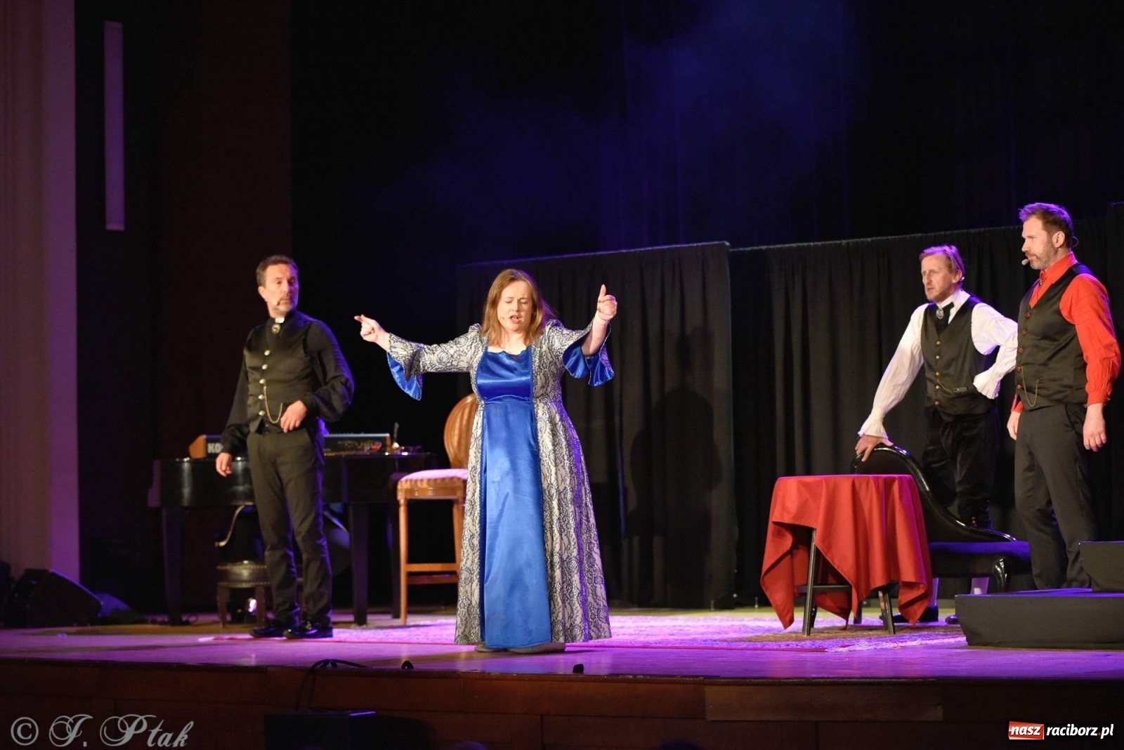 Zdjęcie w galerii na portalu naszraciborz.pl: Klasycy dobrego humoru wrócili do Raciborza [FOTO] wiadomości z regionu