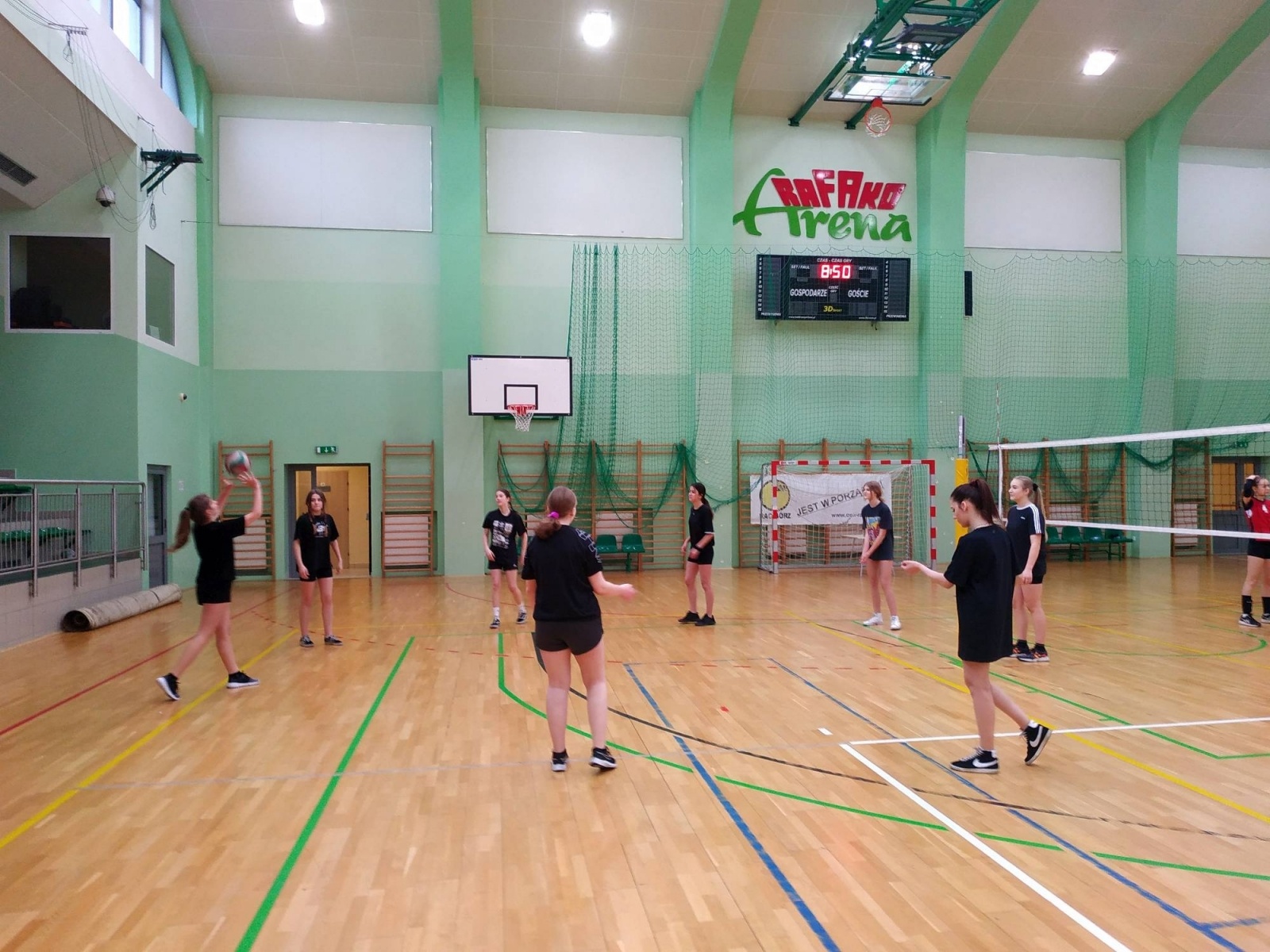 Zdjęcie w galerii na portalu naszraciborz.pl: SP 18 najlepsza w finale miejskim siatkówki wiadomości z regionu