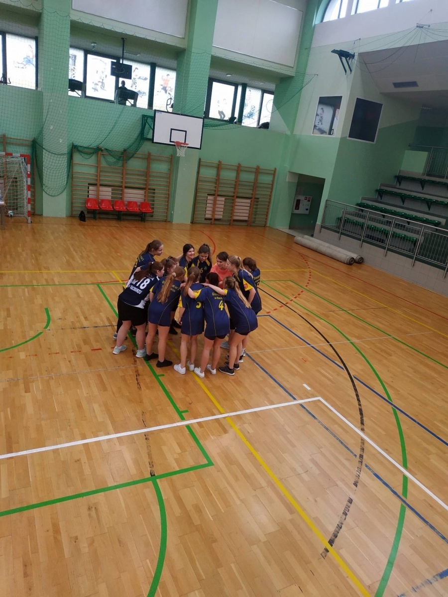 Zdjęcie w galerii na portalu naszraciborz.pl: SP 18 najlepsza w finale miejskim siatkówki wiadomości z regionu