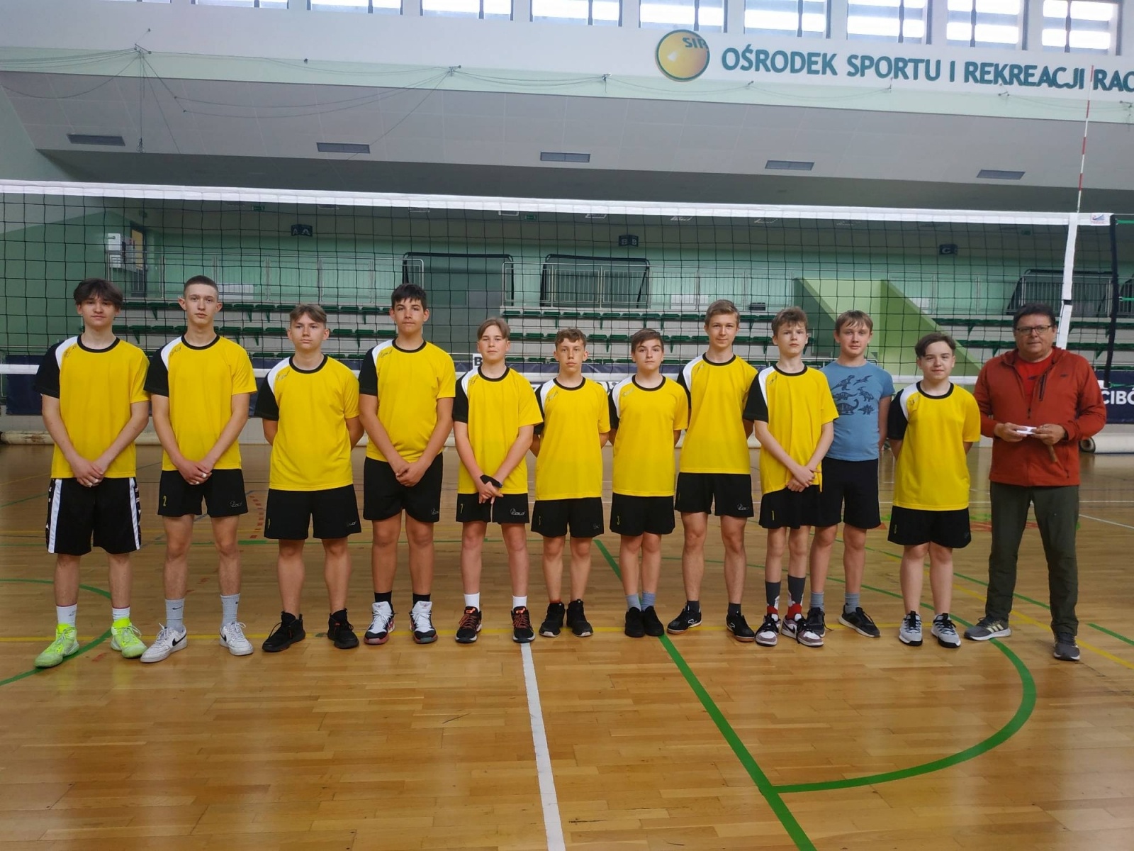 Zdjęcie w galerii na portalu naszraciborz.pl: Miejski finał siatkówki chłopców. Kto wygrał? wiadomości z regionu