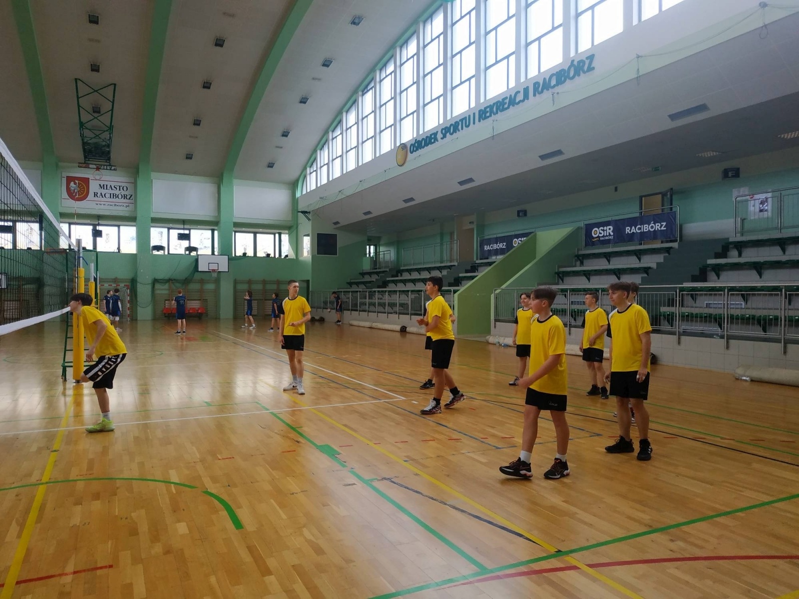 Zdjęcie w galerii na portalu naszraciborz.pl: Miejski finał siatkówki chłopców. Kto wygrał? wiadomości z regionu