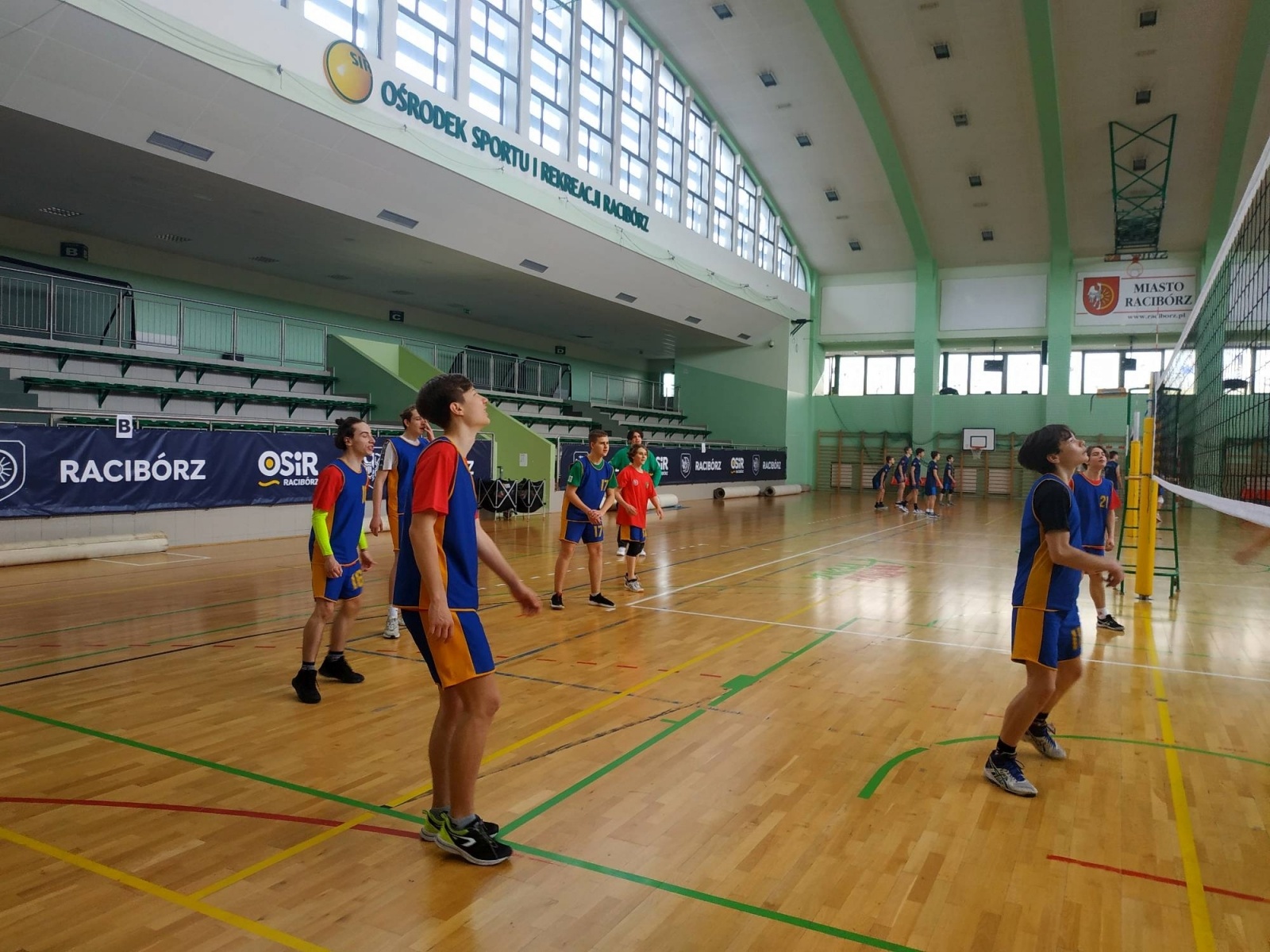 Zdjęcie w galerii na portalu naszraciborz.pl: Miejski finał siatkówki chłopców. Kto wygrał? wiadomości z regionu