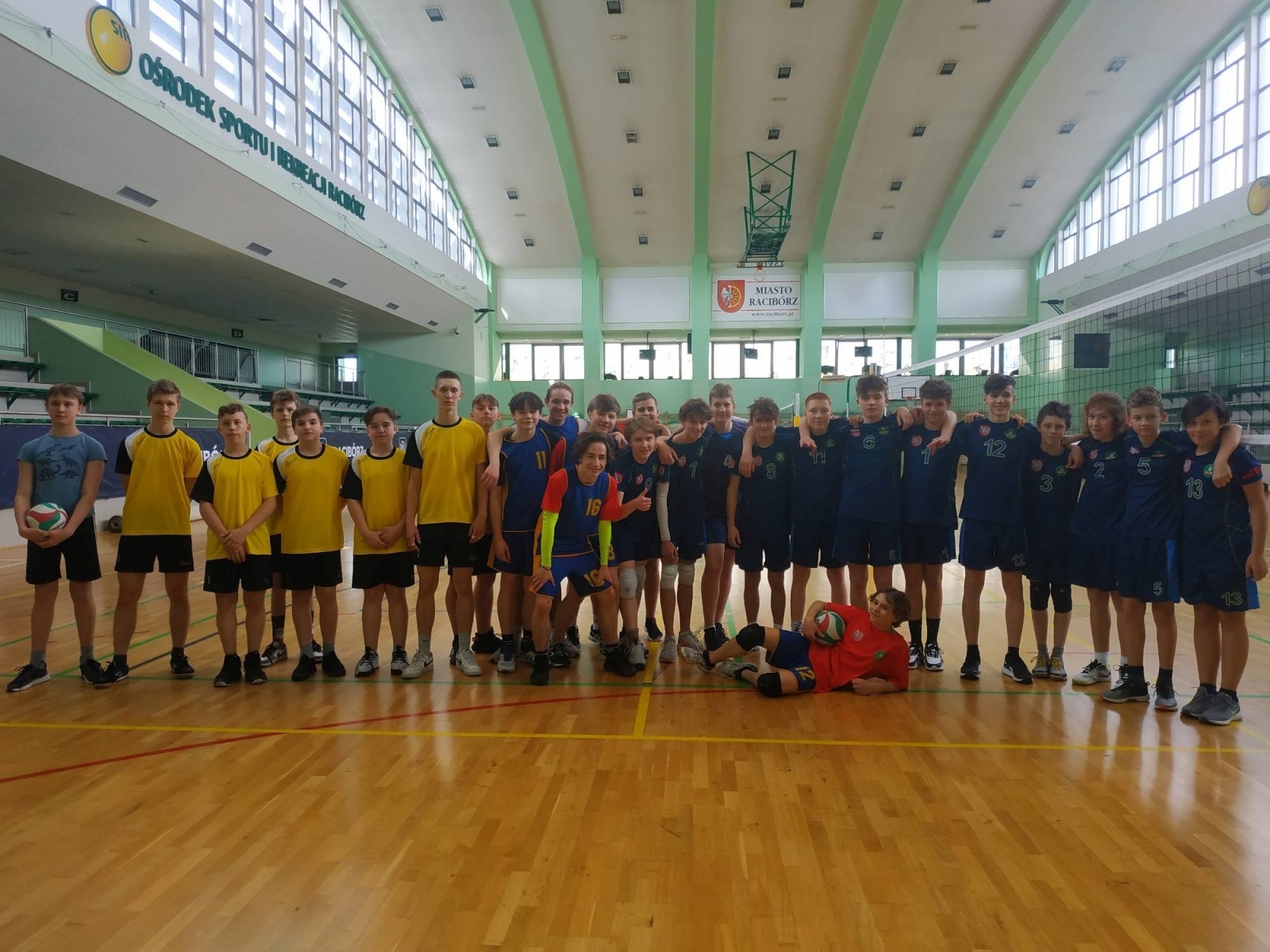 Zdjęcie w galerii na portalu naszraciborz.pl: Miejski finał siatkówki chłopców. Kto wygrał? wiadomości z regionu