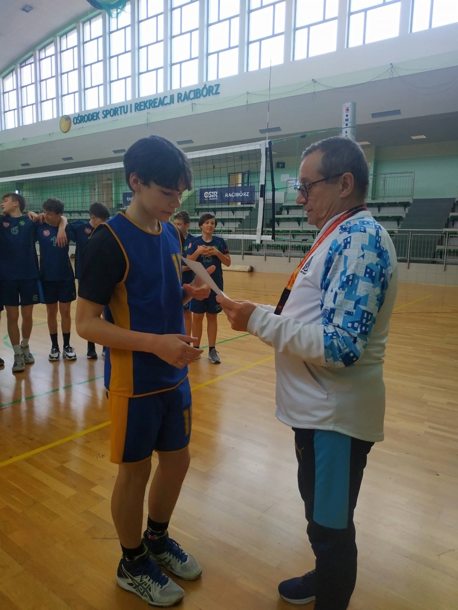 Zdjęcie w galerii na portalu naszraciborz.pl: Miejski finał siatkówki chłopców. Kto wygrał? wiadomości z regionu