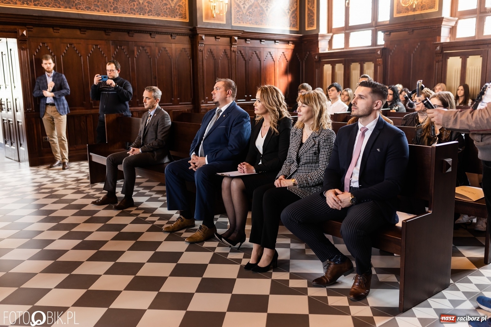 Zdjęcie w galerii na portalu naszraciborz.pl: W sądzie przy Wojska Polskiego otwarto Centrum Edukacji Prawnej [FOTO i WIDEO] wiadomości z regionu
