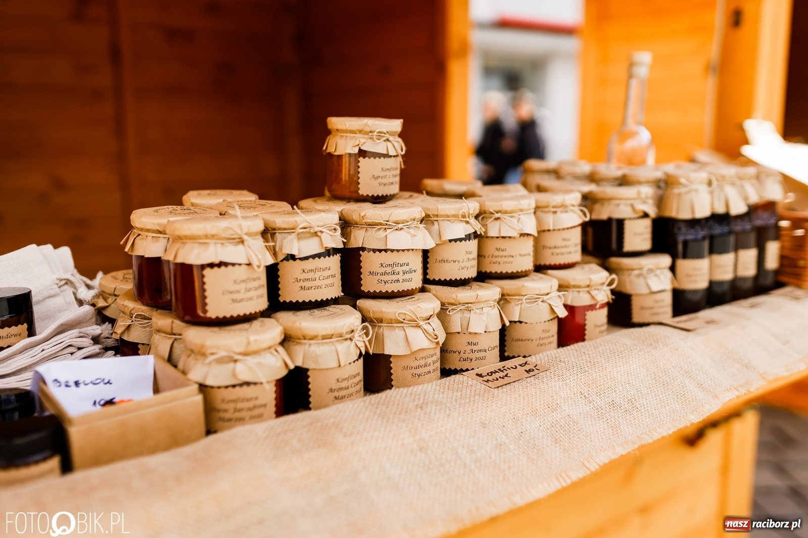 Zdjęcie w galerii na portalu naszraciborz.pl: Ruszył wiosenny raciborski jarmark wielkanocny [SPACER WIDEO] wiadomości z regionu