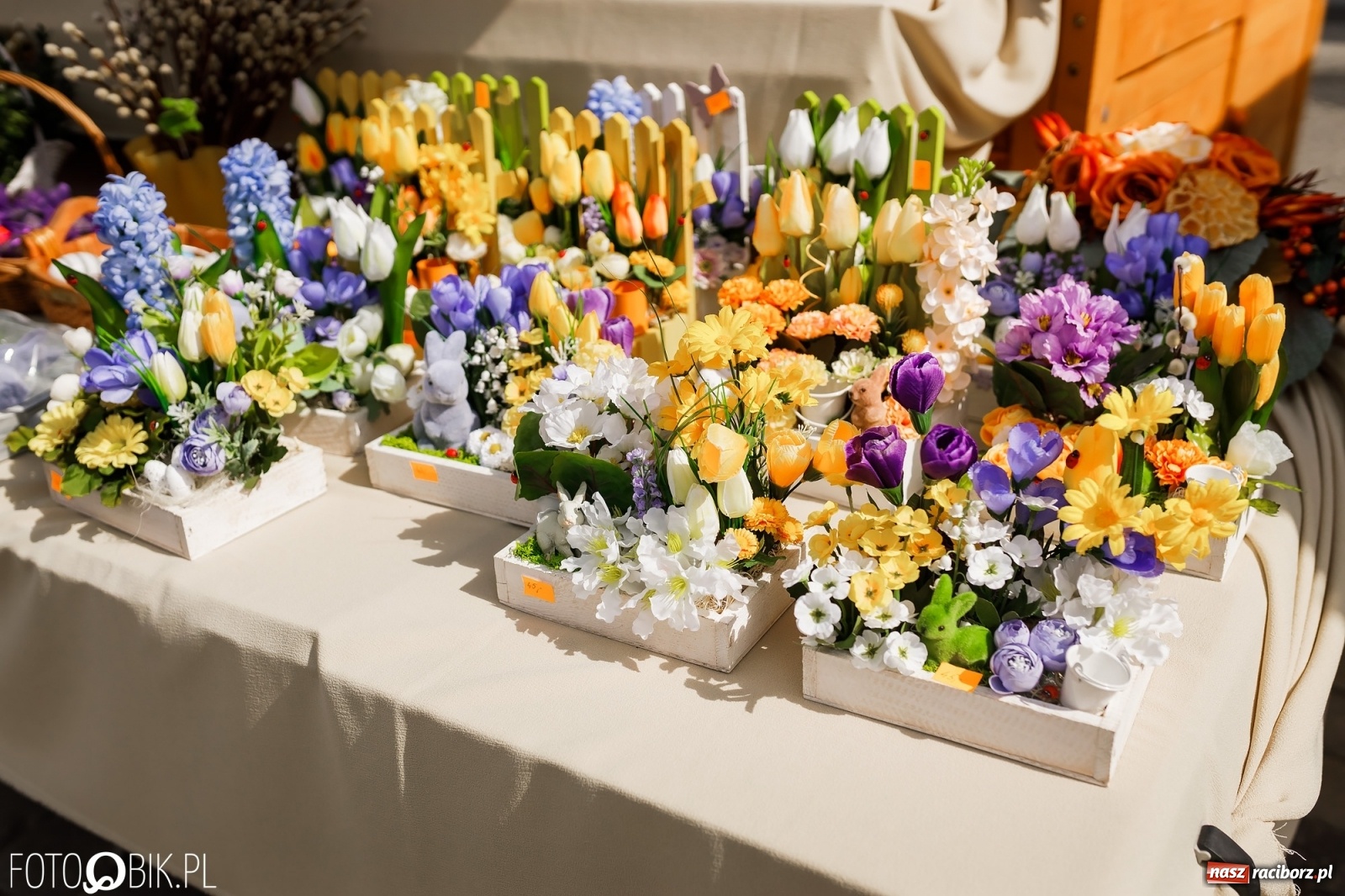 Zdjęcie w galerii na portalu naszraciborz.pl: Ruszył wiosenny raciborski jarmark wielkanocny [SPACER WIDEO] wiadomości z regionu