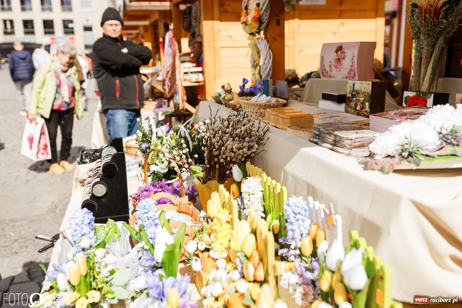Zdjęcie w galerii na portalu naszraciborz.pl: Ruszył wiosenny raciborski jarmark wielkanocny [SPACER WIDEO] wiadomości z regionu