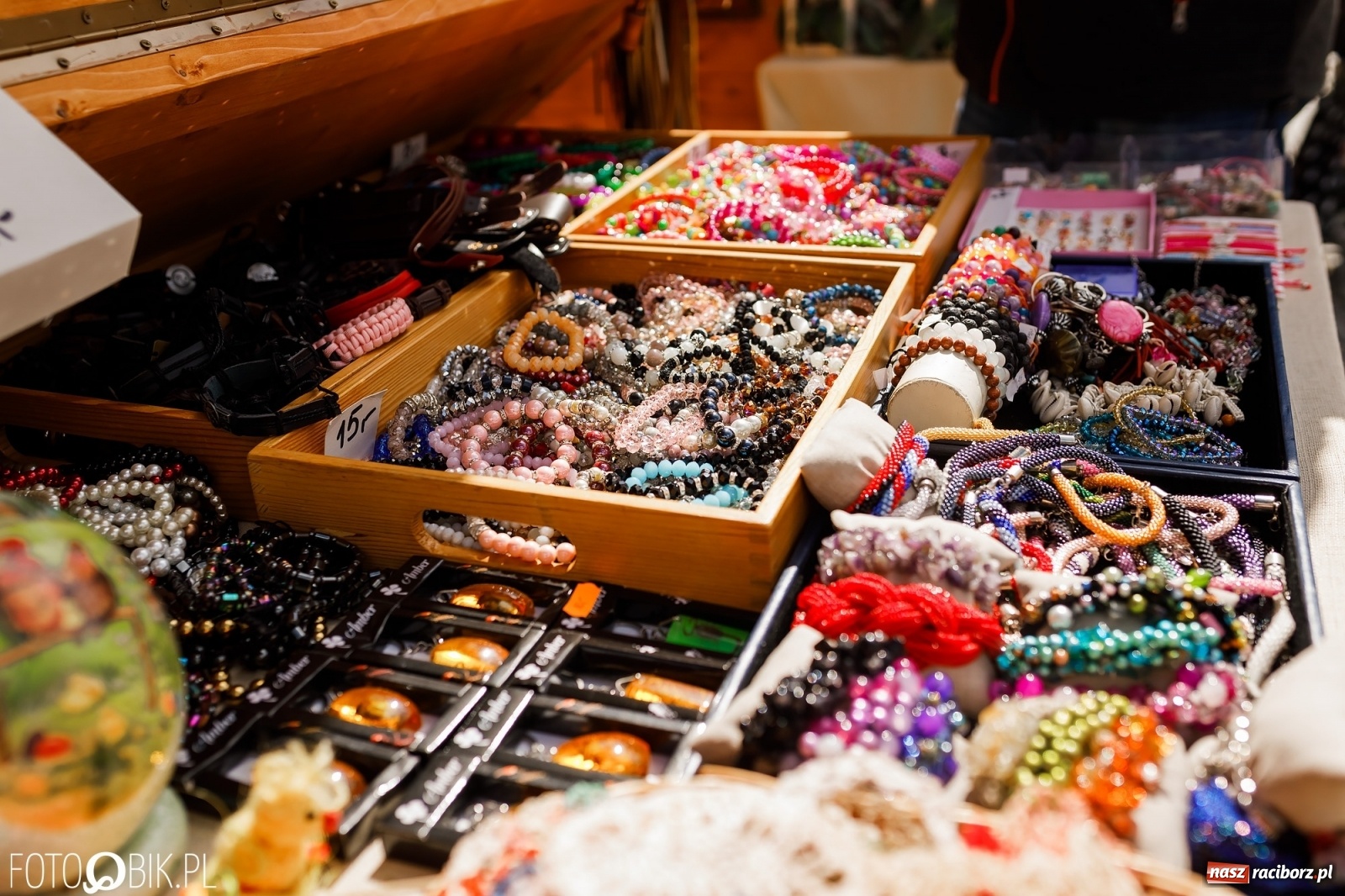 Zdjęcie w galerii na portalu naszraciborz.pl: Ruszył wiosenny raciborski jarmark wielkanocny [SPACER WIDEO] wiadomości z regionu