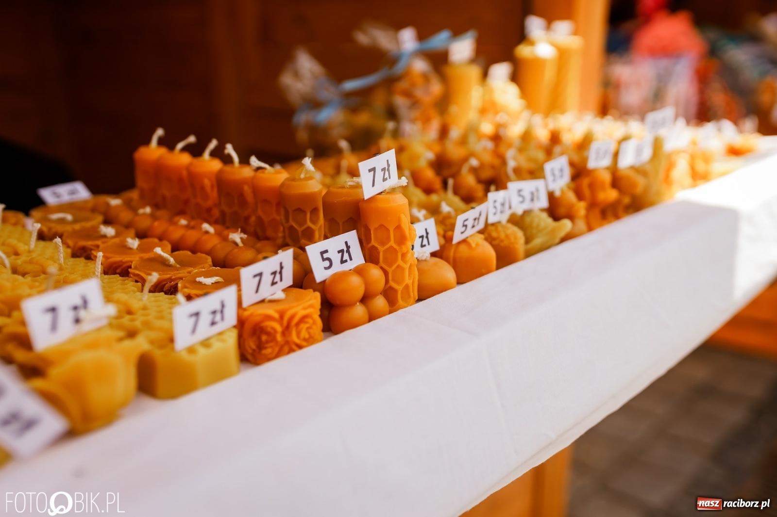 Zdjęcie w galerii na portalu naszraciborz.pl: Ruszył wiosenny raciborski jarmark wielkanocny [SPACER WIDEO] wiadomości z regionu