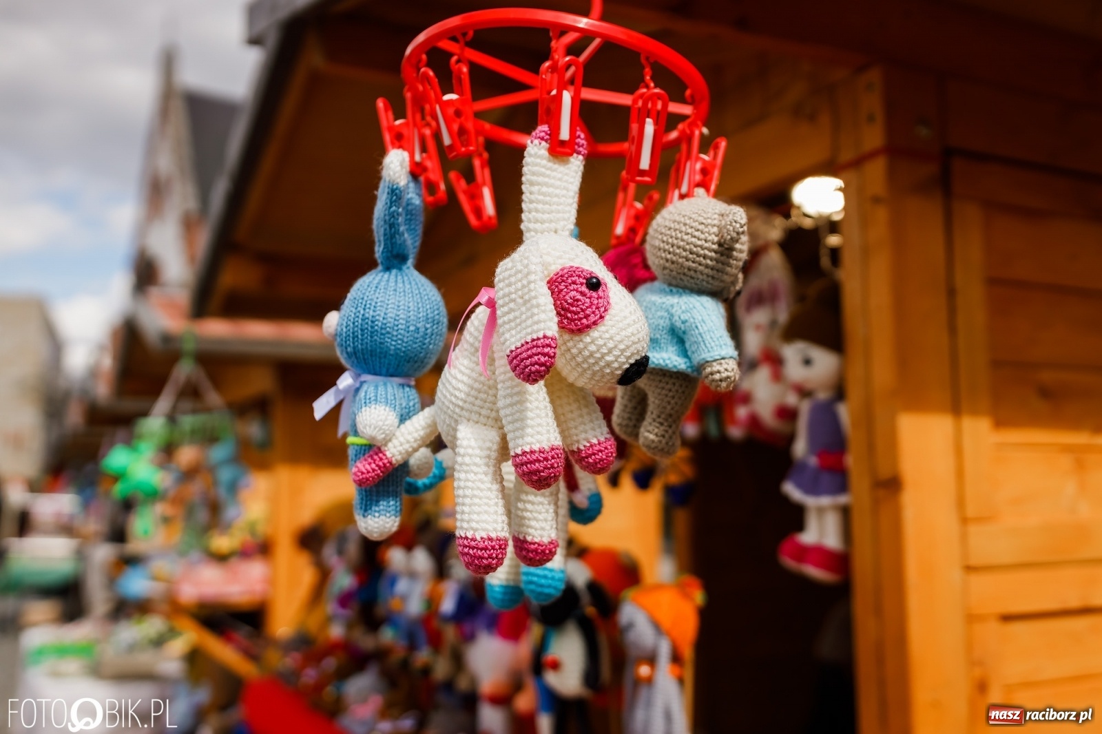 Zdjęcie w galerii na portalu naszraciborz.pl: Ruszył wiosenny raciborski jarmark wielkanocny [SPACER WIDEO] wiadomości z regionu