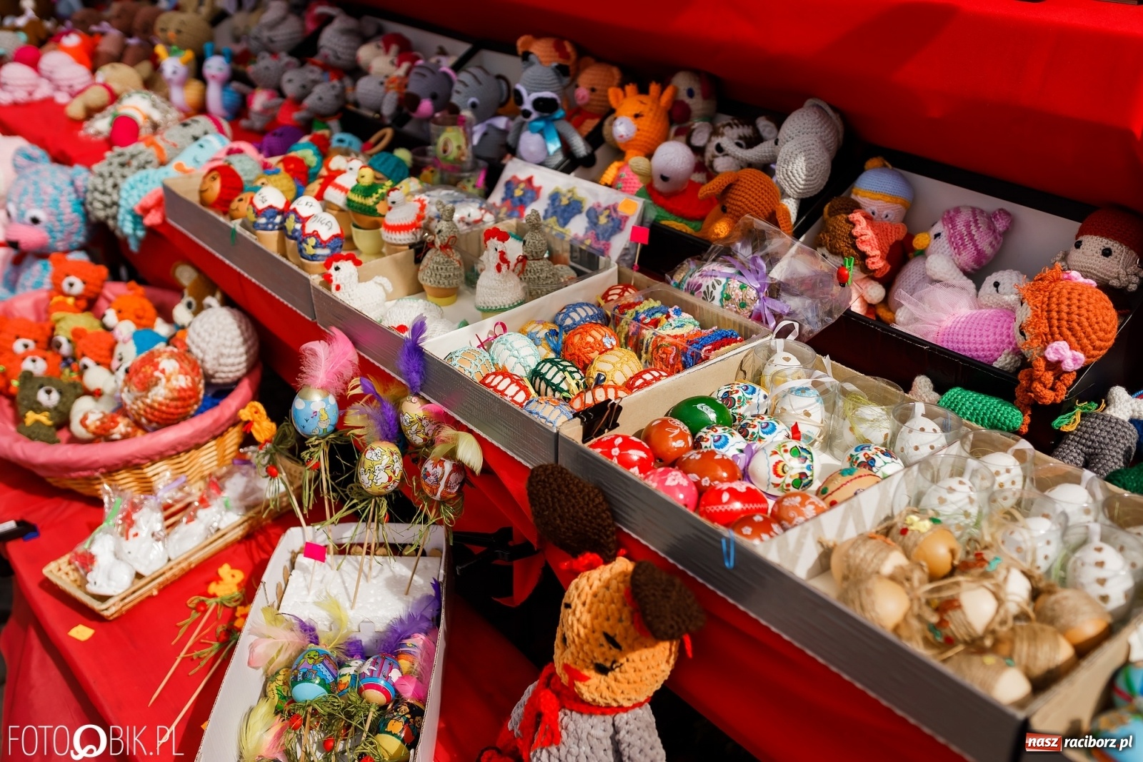 Zdjęcie w galerii na portalu naszraciborz.pl: Ruszył wiosenny raciborski jarmark wielkanocny [SPACER WIDEO] wiadomości z regionu