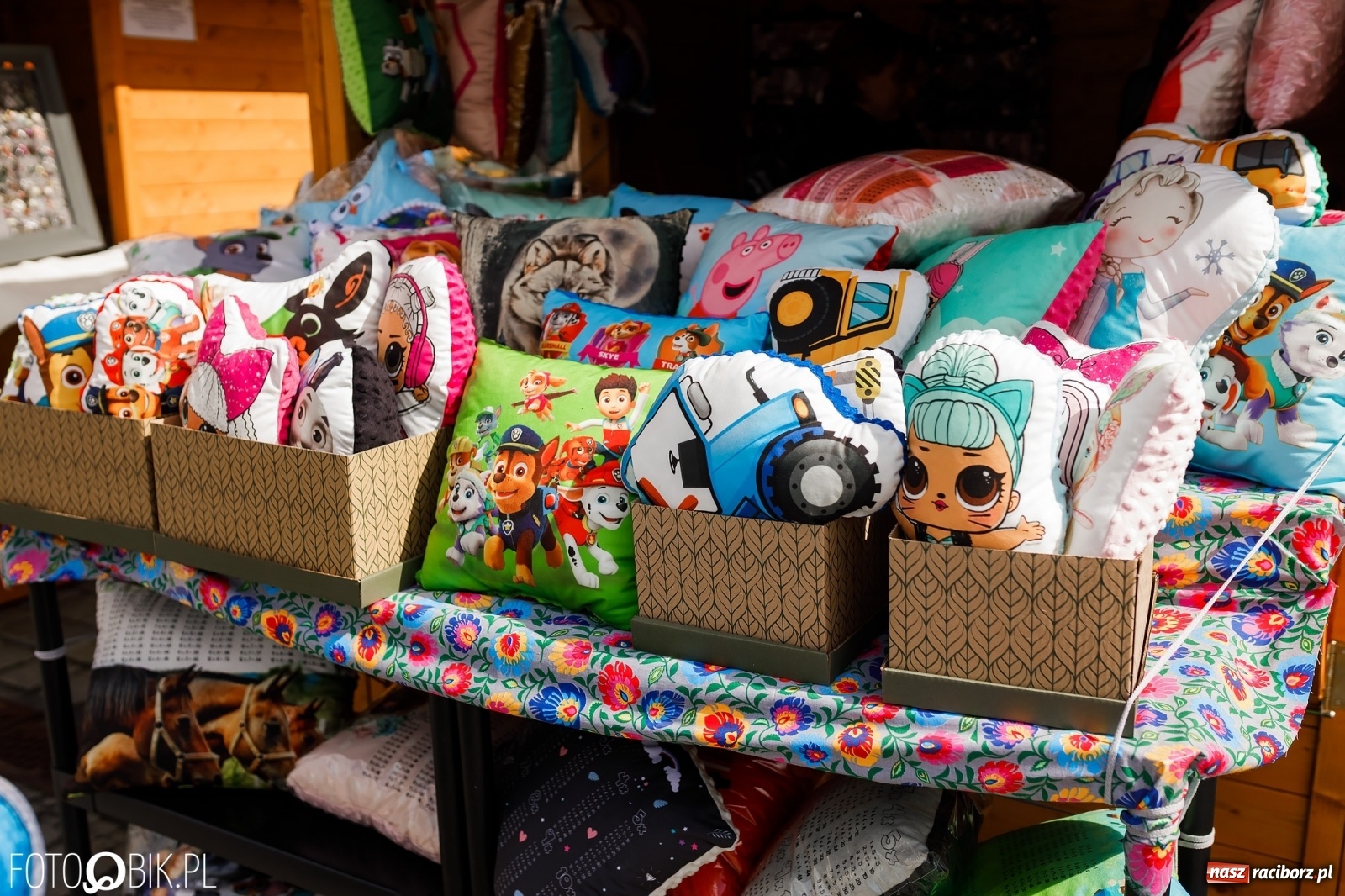 Zdjęcie w galerii na portalu naszraciborz.pl: Ruszył wiosenny raciborski jarmark wielkanocny [SPACER WIDEO] wiadomości z regionu