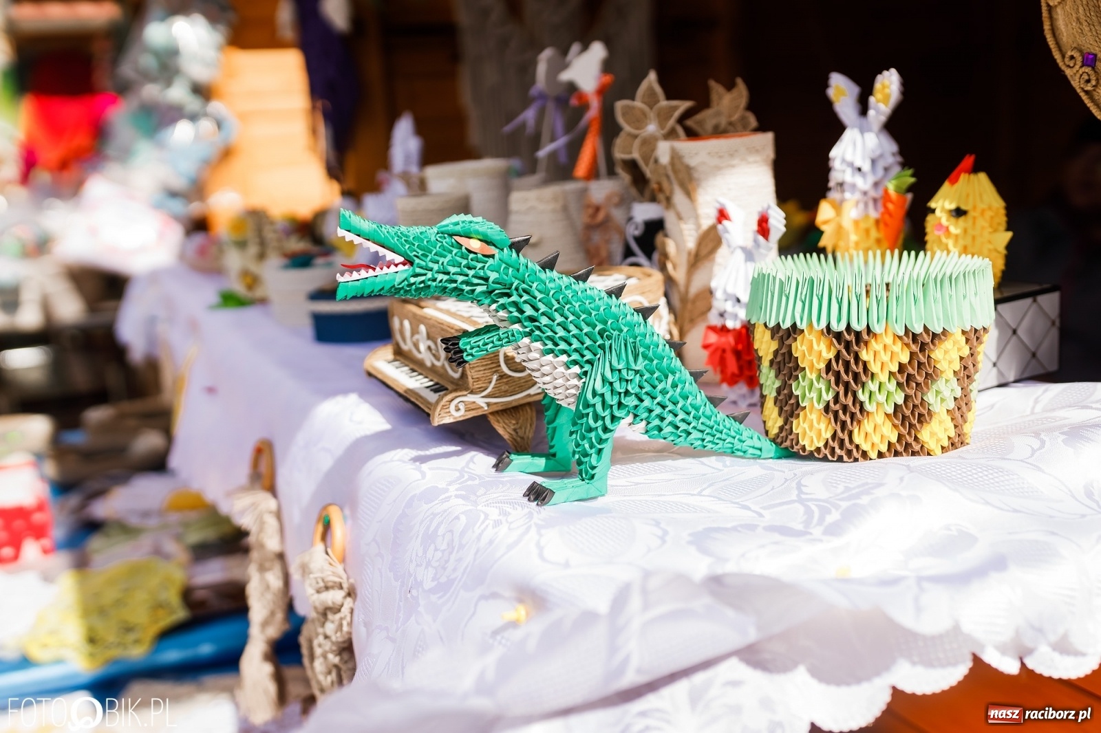 Zdjęcie w galerii na portalu naszraciborz.pl: Ruszył wiosenny raciborski jarmark wielkanocny [SPACER WIDEO] wiadomości z regionu