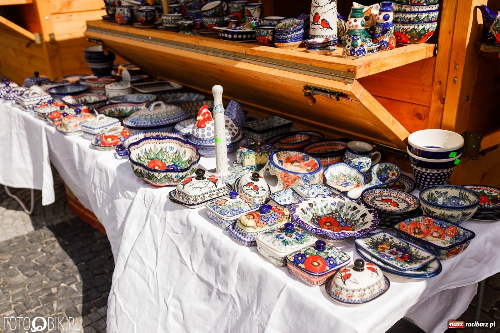 Zdjęcie w galerii na portalu naszraciborz.pl: Ruszył wiosenny raciborski jarmark wielkanocny [SPACER WIDEO] wiadomości z regionu