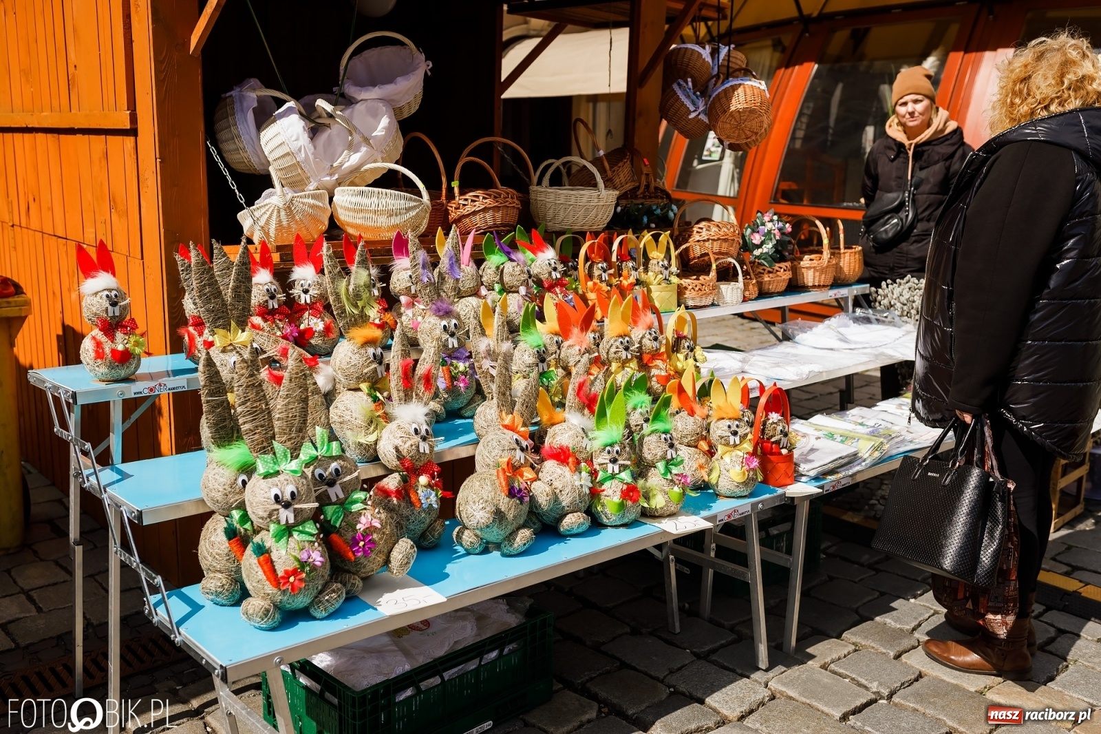 Zdjęcie w galerii na portalu naszraciborz.pl: Ruszył wiosenny raciborski jarmark wielkanocny [SPACER WIDEO] wiadomości z regionu