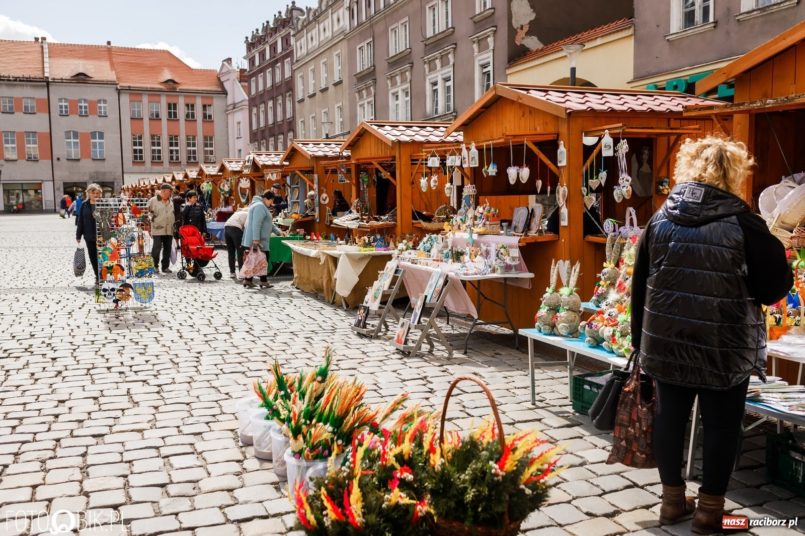 Zdjęcie w galerii na portalu naszraciborz.pl: Ruszył wiosenny raciborski jarmark wielkanocny [SPACER WIDEO] wiadomości z regionu