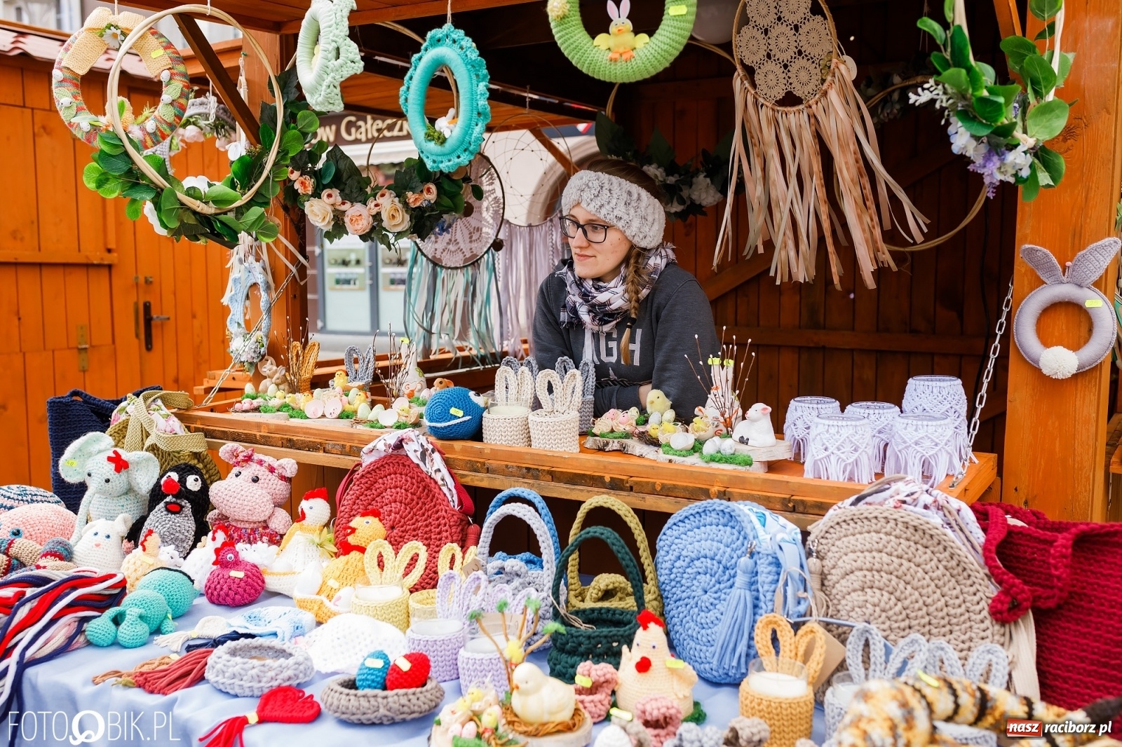 Zdjęcie w galerii na portalu naszraciborz.pl: Ruszył wiosenny raciborski jarmark wielkanocny [SPACER WIDEO] wiadomości z regionu