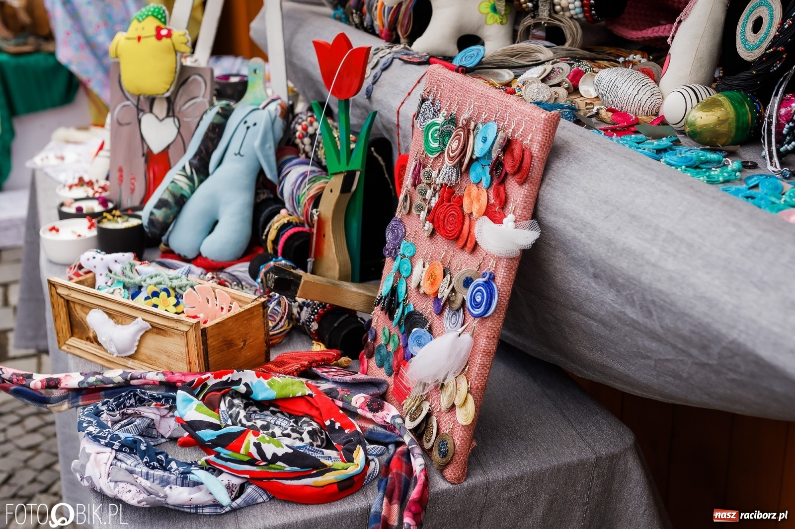 Zdjęcie w galerii na portalu naszraciborz.pl: Ruszył wiosenny raciborski jarmark wielkanocny [SPACER WIDEO] wiadomości z regionu