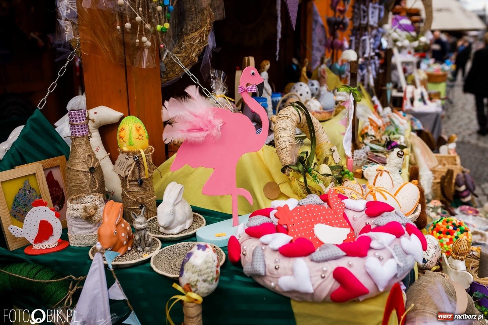 Zdjęcie w galerii na portalu naszraciborz.pl: Ruszył wiosenny raciborski jarmark wielkanocny [SPACER WIDEO] wiadomości z regionu