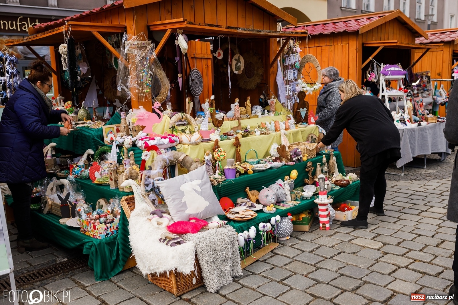 Zdjęcie w galerii na portalu naszraciborz.pl: Ruszył wiosenny raciborski jarmark wielkanocny [SPACER WIDEO] wiadomości z regionu