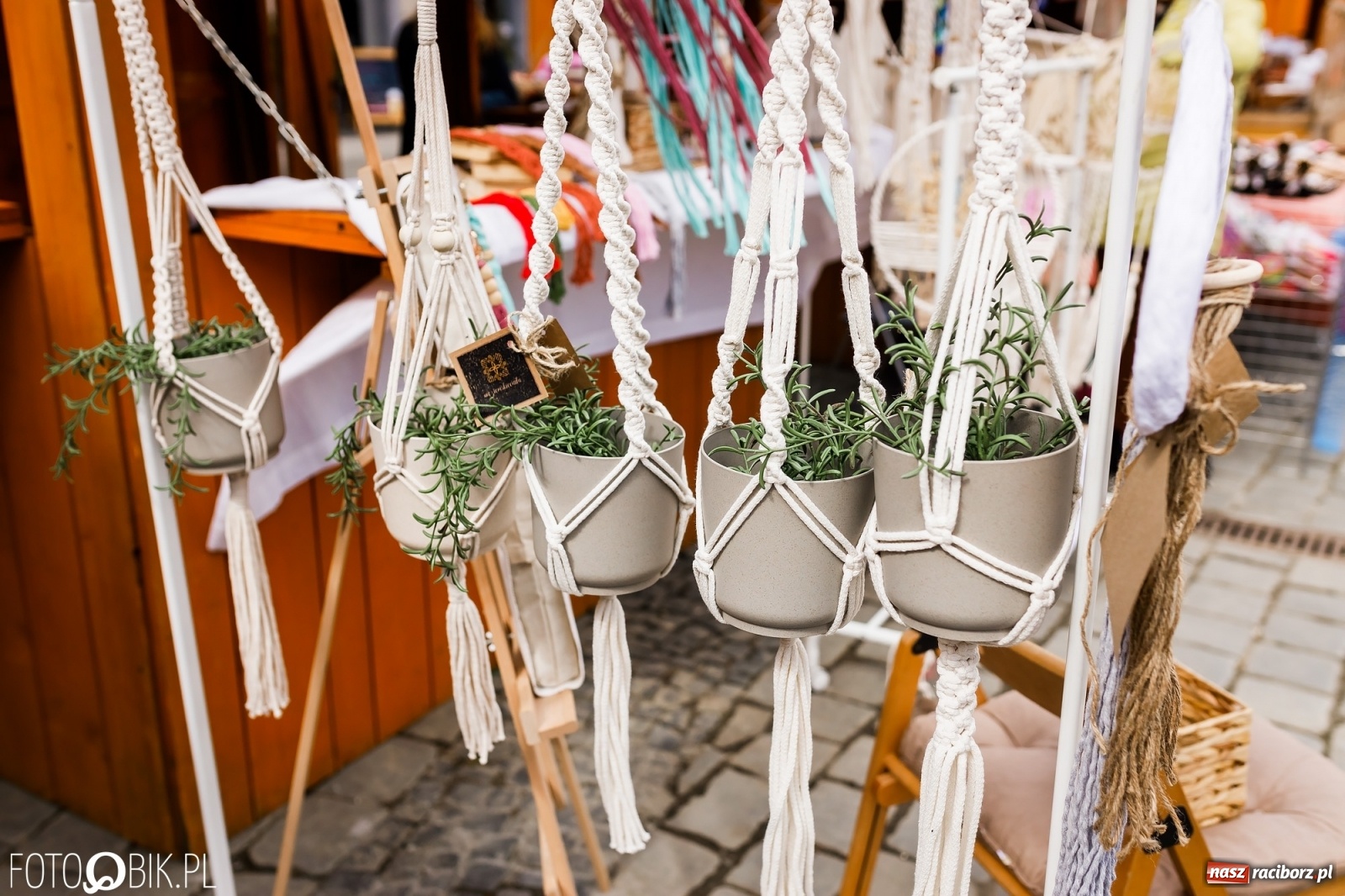 Zdjęcie w galerii na portalu naszraciborz.pl: Ruszył wiosenny raciborski jarmark wielkanocny [SPACER WIDEO] wiadomości z regionu