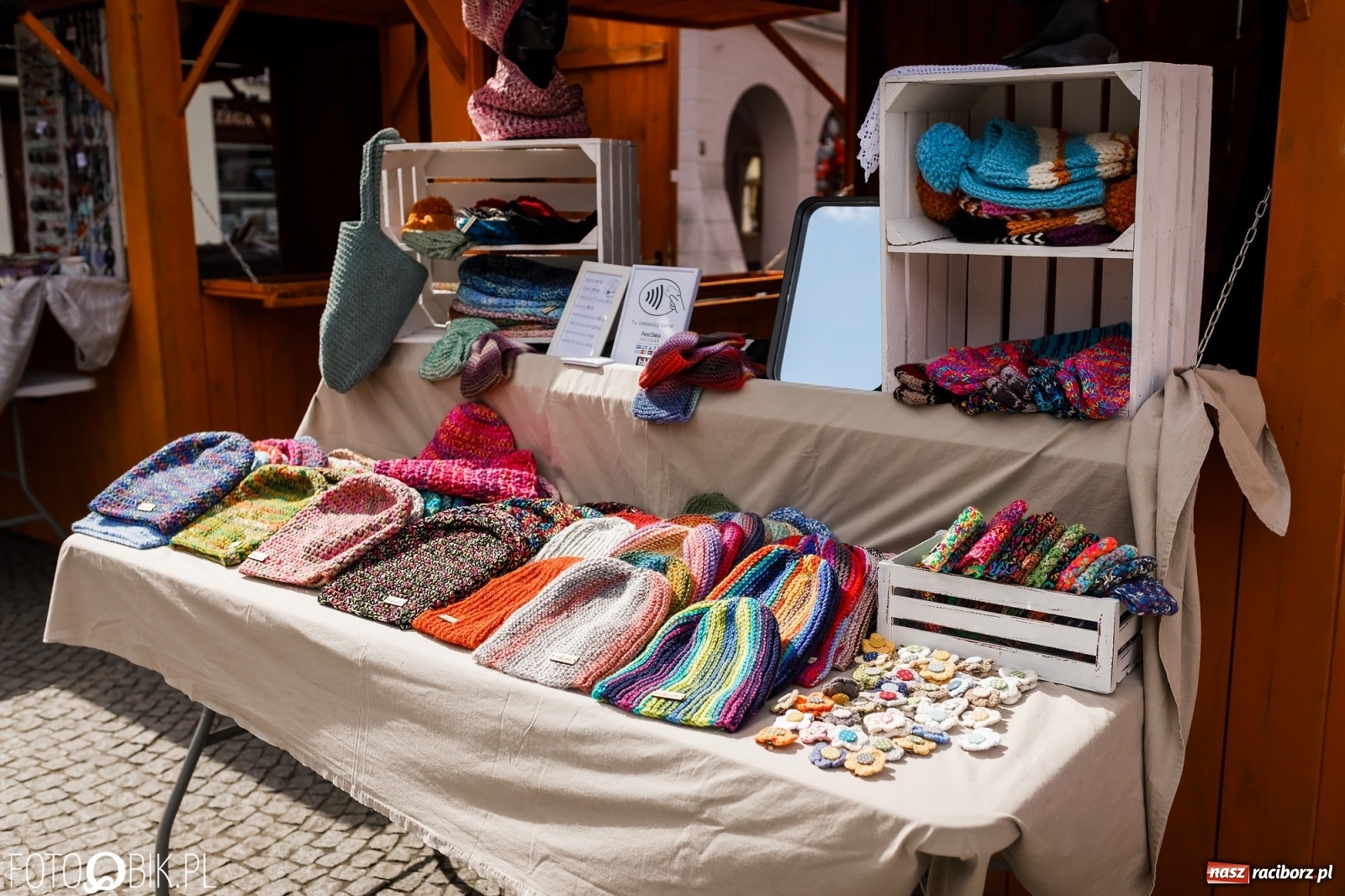 Zdjęcie w galerii na portalu naszraciborz.pl: Ruszył wiosenny raciborski jarmark wielkanocny [SPACER WIDEO] wiadomości z regionu