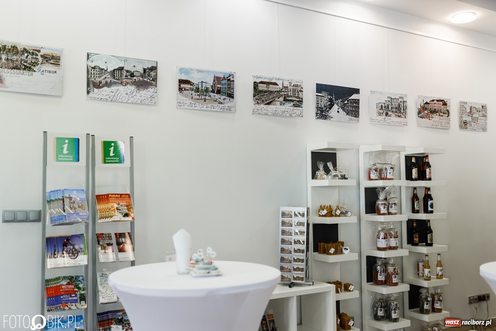 Zdjęcie w galerii na portalu naszraciborz.pl: Visit Racibórz - ratusz reaktywował punkt informacji turystycznej przy ul. Długiej wiadomości z regionu