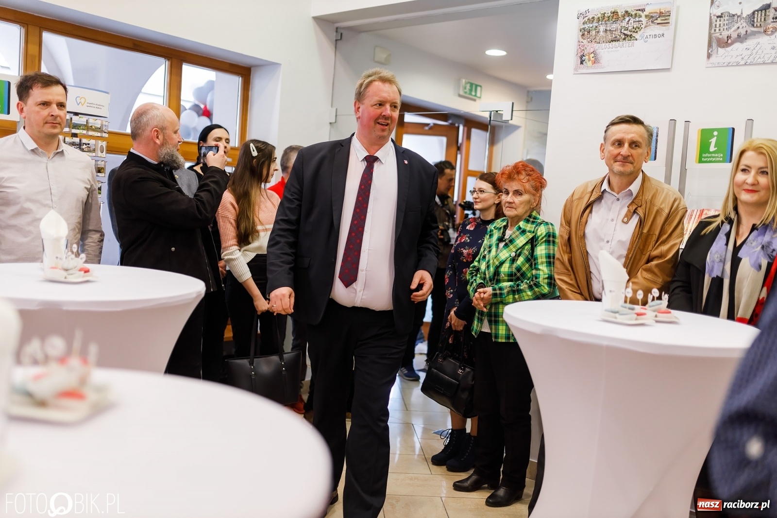 Zdjęcie w galerii na portalu naszraciborz.pl: Visit Racibórz - ratusz reaktywował punkt informacji turystycznej przy ul. Długiej wiadomości z regionu
