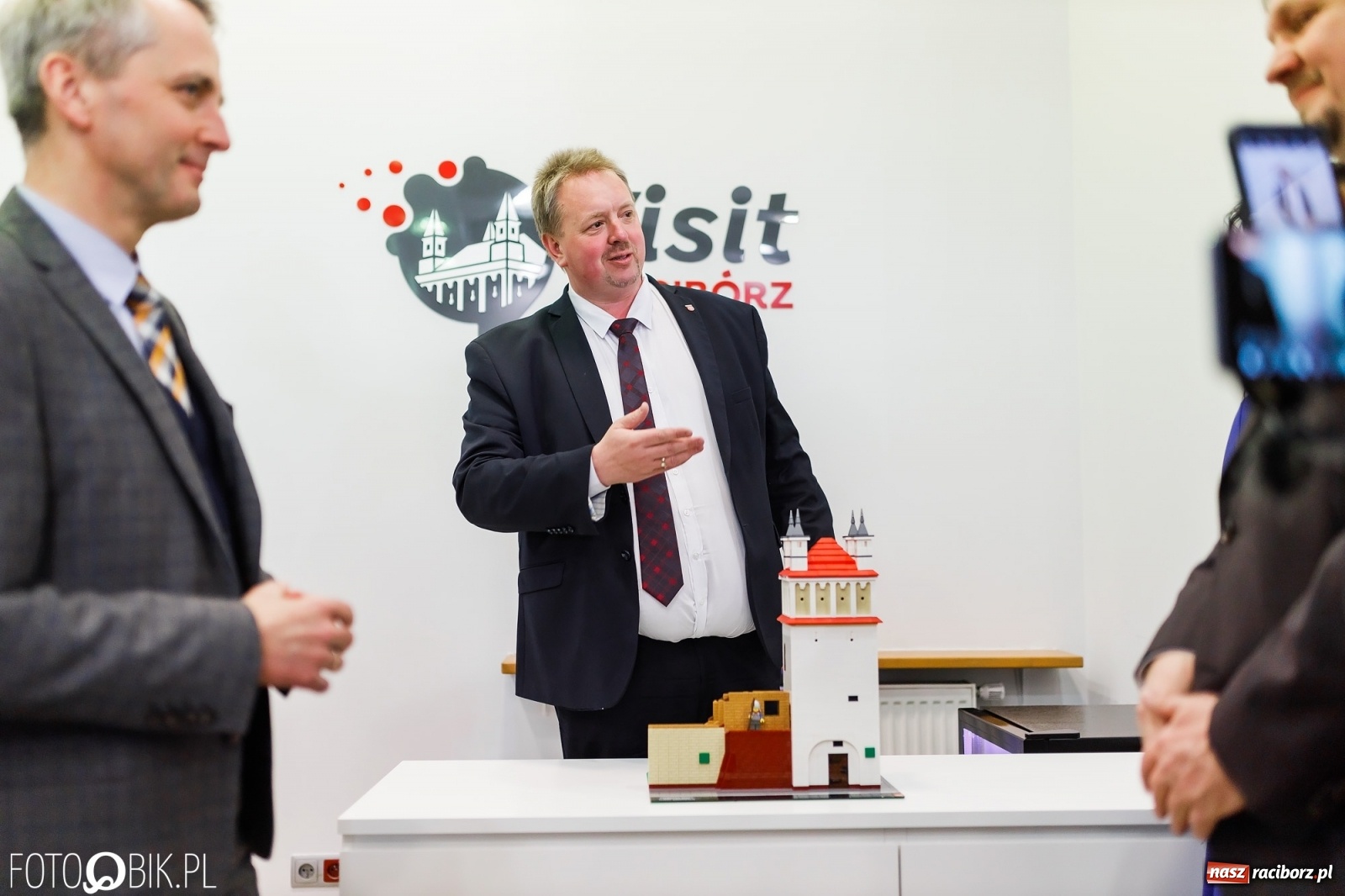 Zdjęcie w galerii na portalu naszraciborz.pl: Visit Racibórz - ratusz reaktywował punkt informacji turystycznej przy ul. Długiej wiadomości z regionu