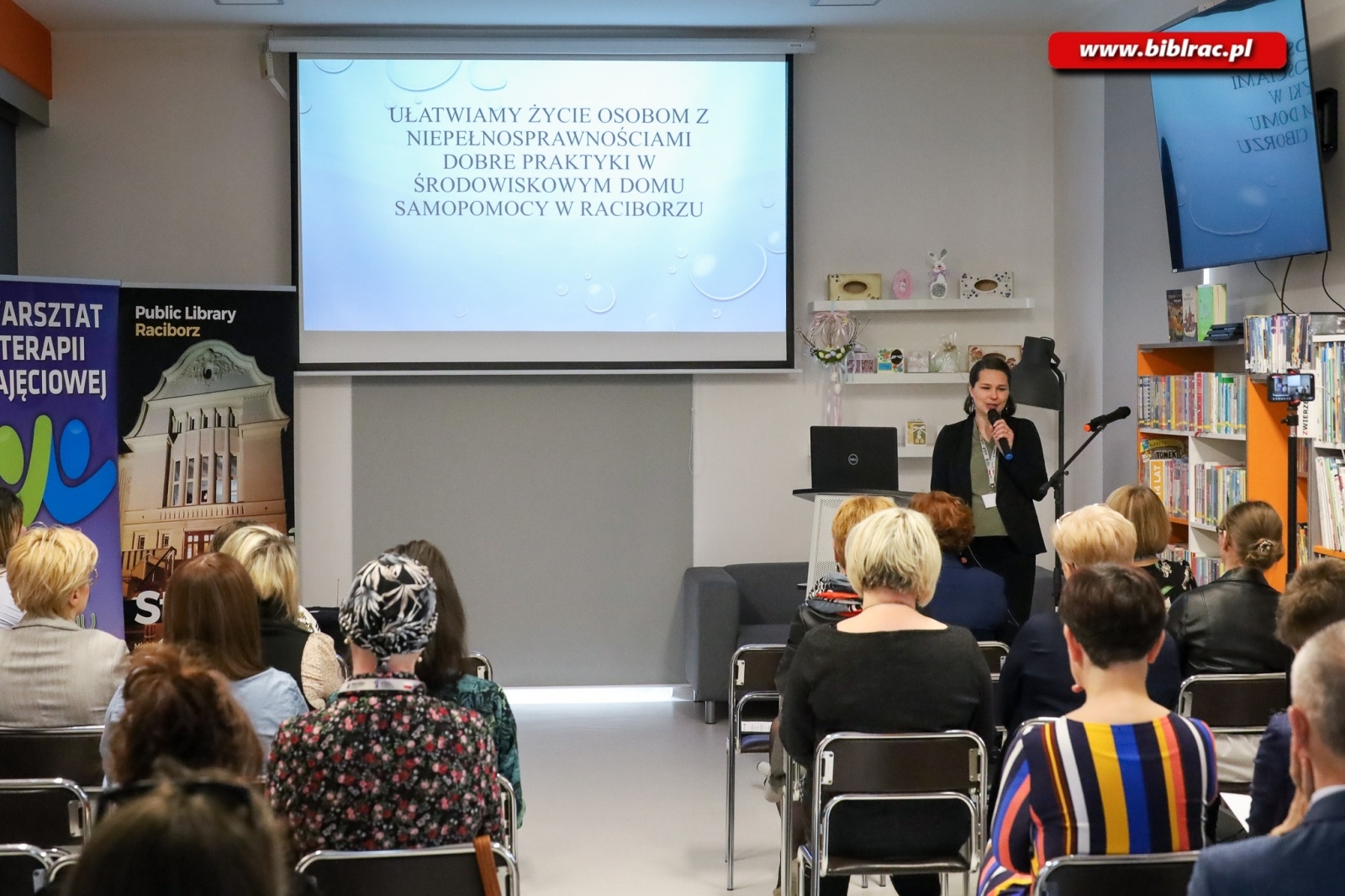Zdjęcie w galerii na portalu naszraciborz.pl: W bibliotece rozmawiano o problemach osób z niepełnosprawnościami wiadomości z regionu