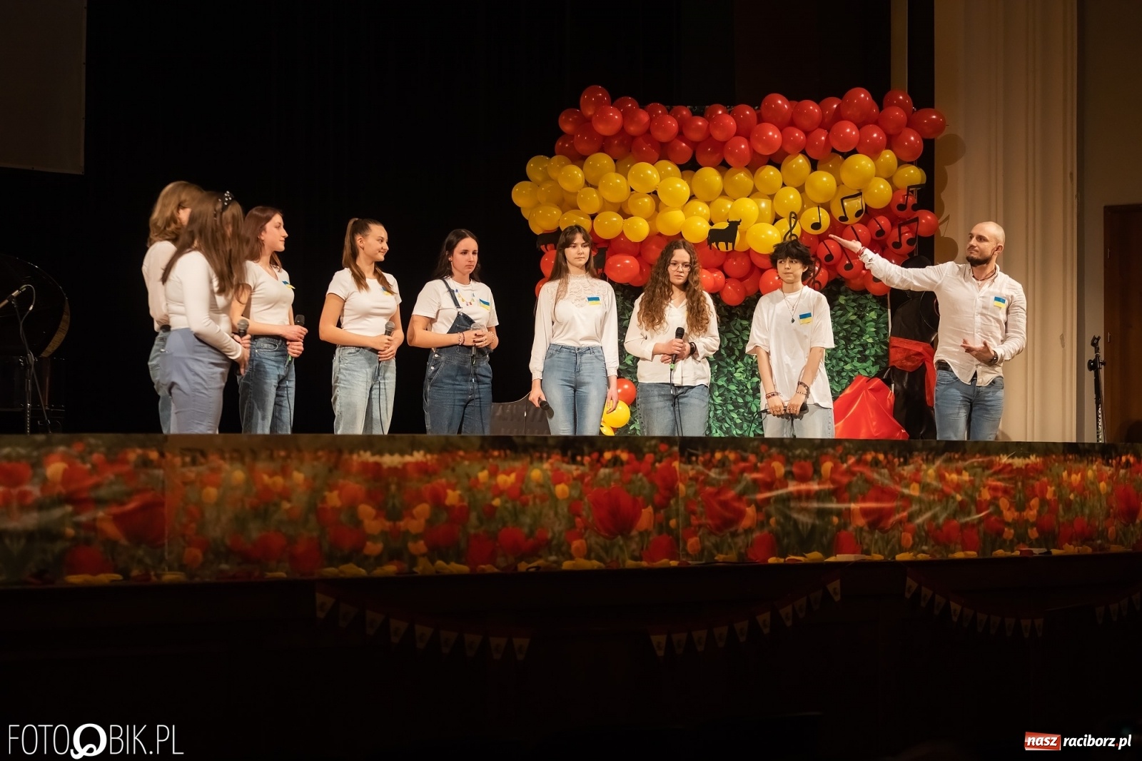 Zdjęcie w galerii na portalu naszraciborz.pl: Koncert laureatów konkursu piosenki hiszpańskojęzycznej wiadomości z regionu