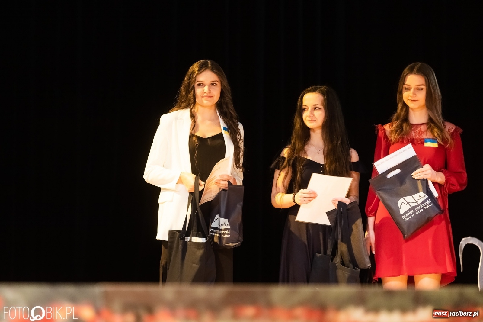 Zdjęcie w galerii na portalu naszraciborz.pl: Koncert laureatów konkursu piosenki hiszpańskojęzycznej wiadomości z regionu