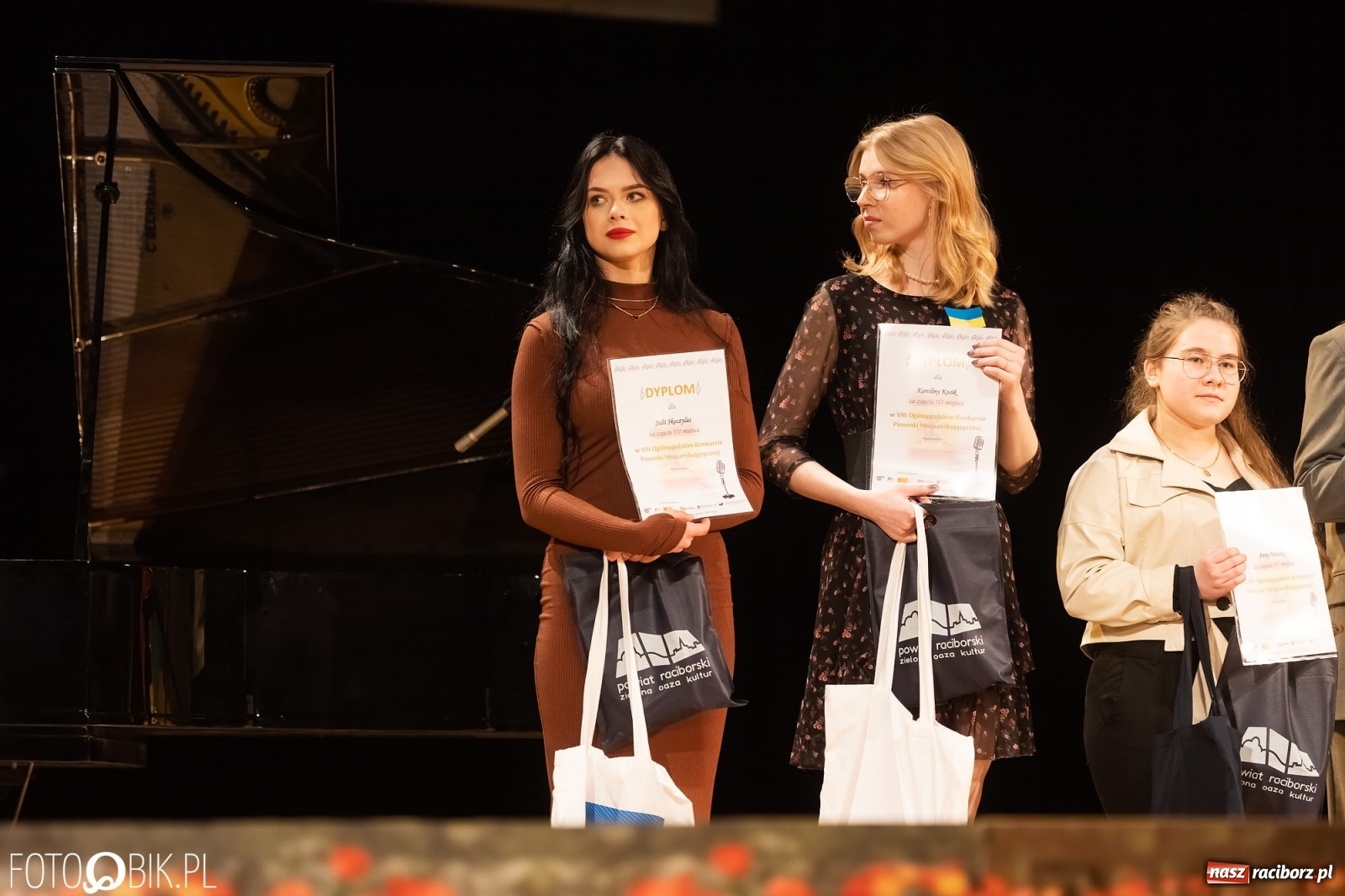 Zdjęcie w galerii na portalu naszraciborz.pl: Koncert laureatów konkursu piosenki hiszpańskojęzycznej wiadomości z regionu