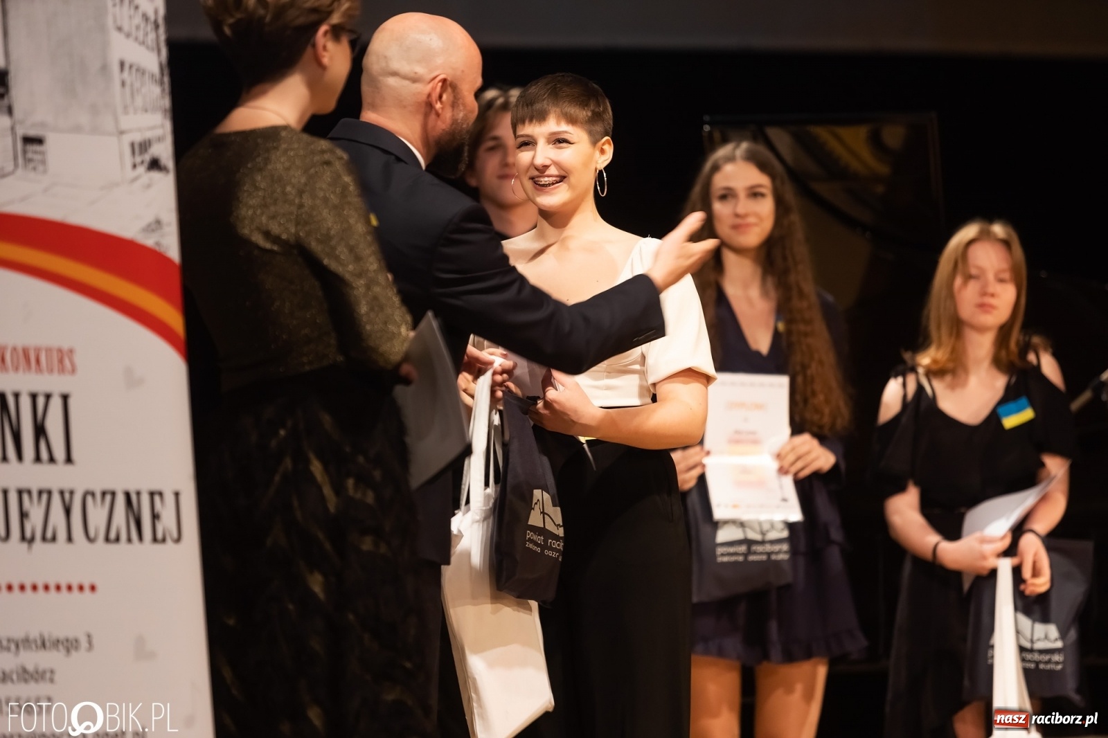 Zdjęcie w galerii na portalu naszraciborz.pl: Koncert laureatów konkursu piosenki hiszpańskojęzycznej wiadomości z regionu