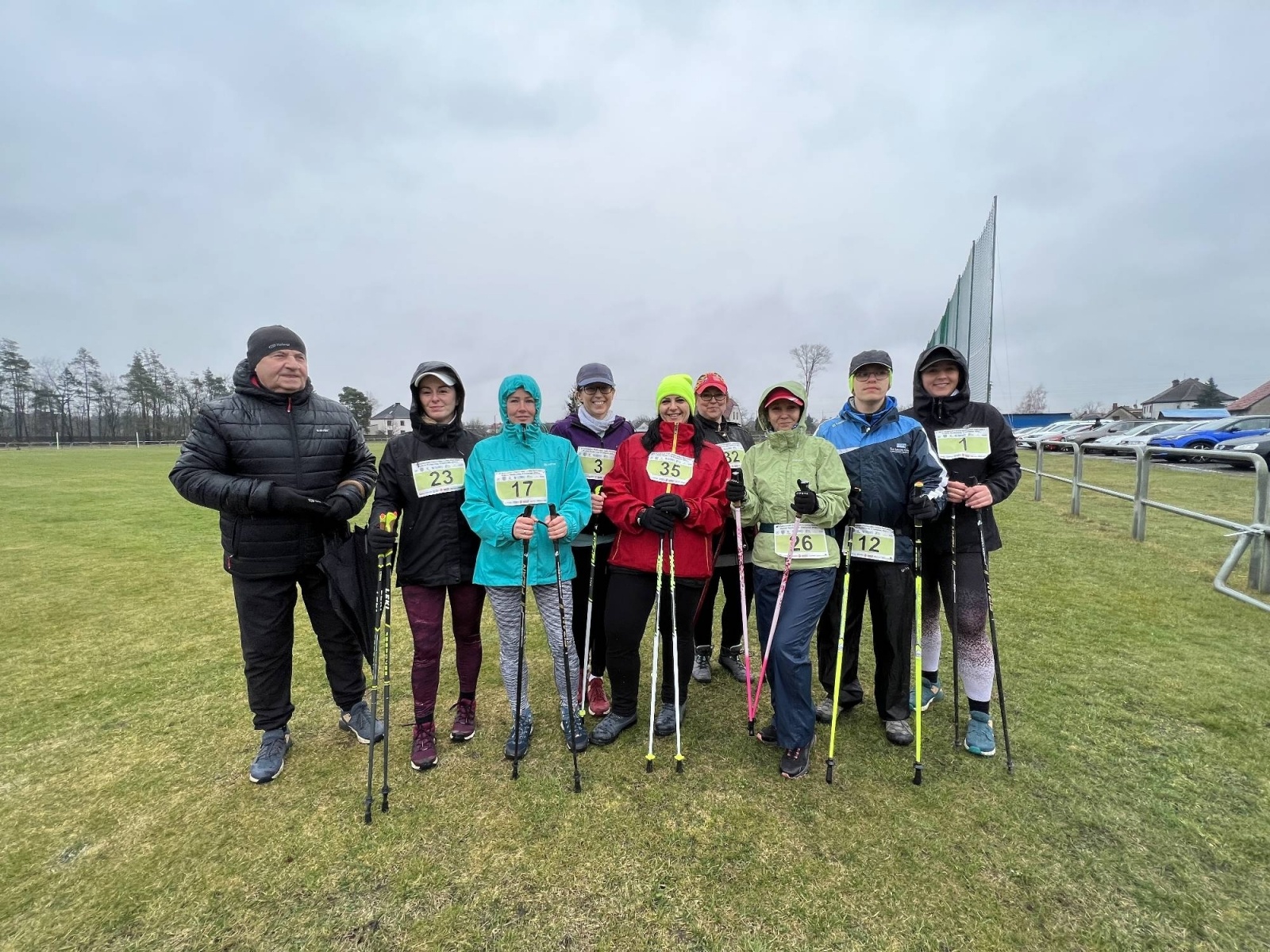 Zdjęcie w galerii na portalu naszraciborz.pl: Kuźniański Półmaraton Leśny. Były prezydent Raciborza pobiegł na swoje 80. urodziny [FOTO i WIDEO] wiadomości z regionu