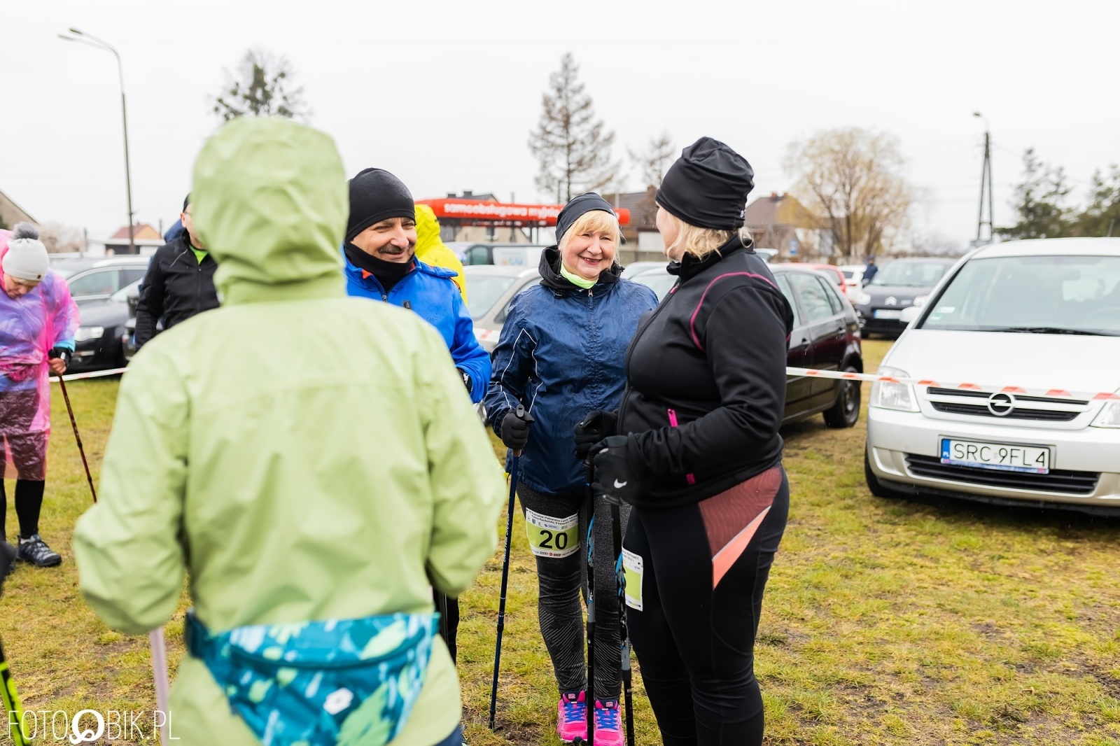 Zdjęcie w galerii na portalu naszraciborz.pl: Kuźniański Półmaraton Leśny. Były prezydent Raciborza pobiegł na swoje 80. urodziny [FOTO i WIDEO] wiadomości z regionu