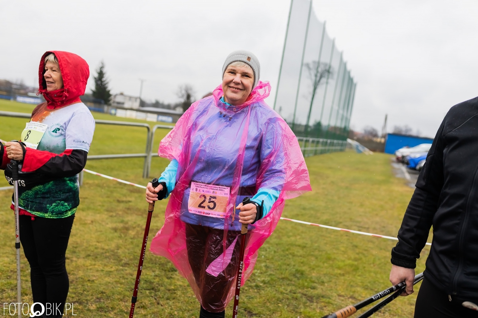 Zdjęcie w galerii na portalu naszraciborz.pl: Kuźniański Półmaraton Leśny. Były prezydent Raciborza pobiegł na swoje 80. urodziny [FOTO i WIDEO] wiadomości z regionu