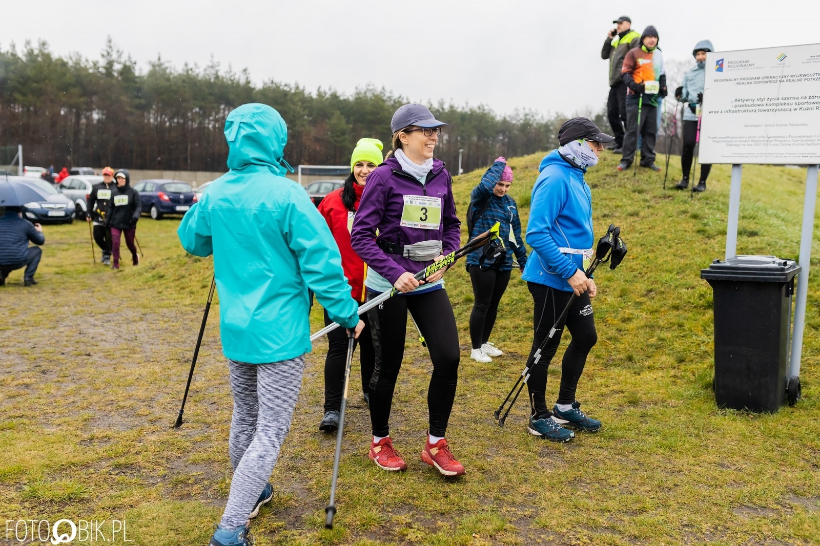 Zdjęcie w galerii na portalu naszraciborz.pl: Kuźniański Półmaraton Leśny. Były prezydent Raciborza pobiegł na swoje 80. urodziny [FOTO i WIDEO] wiadomości z regionu