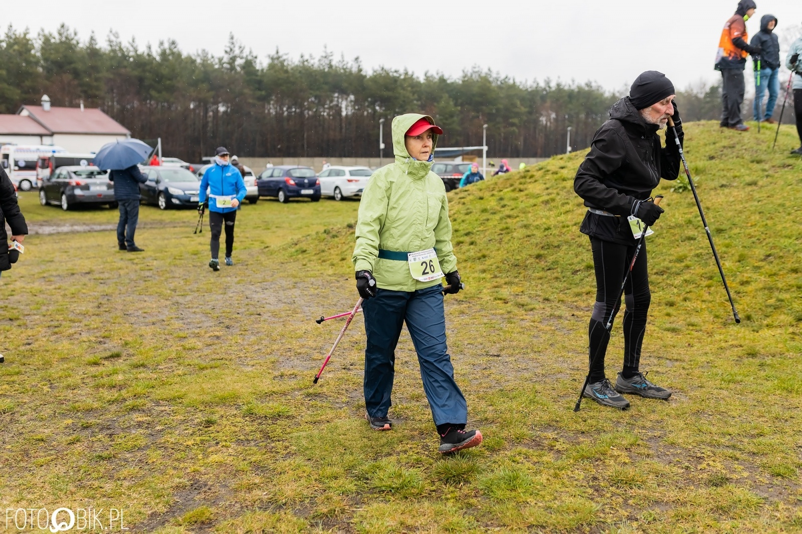Zdjęcie w galerii na portalu naszraciborz.pl: Kuźniański Półmaraton Leśny. Były prezydent Raciborza pobiegł na swoje 80. urodziny [FOTO i WIDEO] wiadomości z regionu