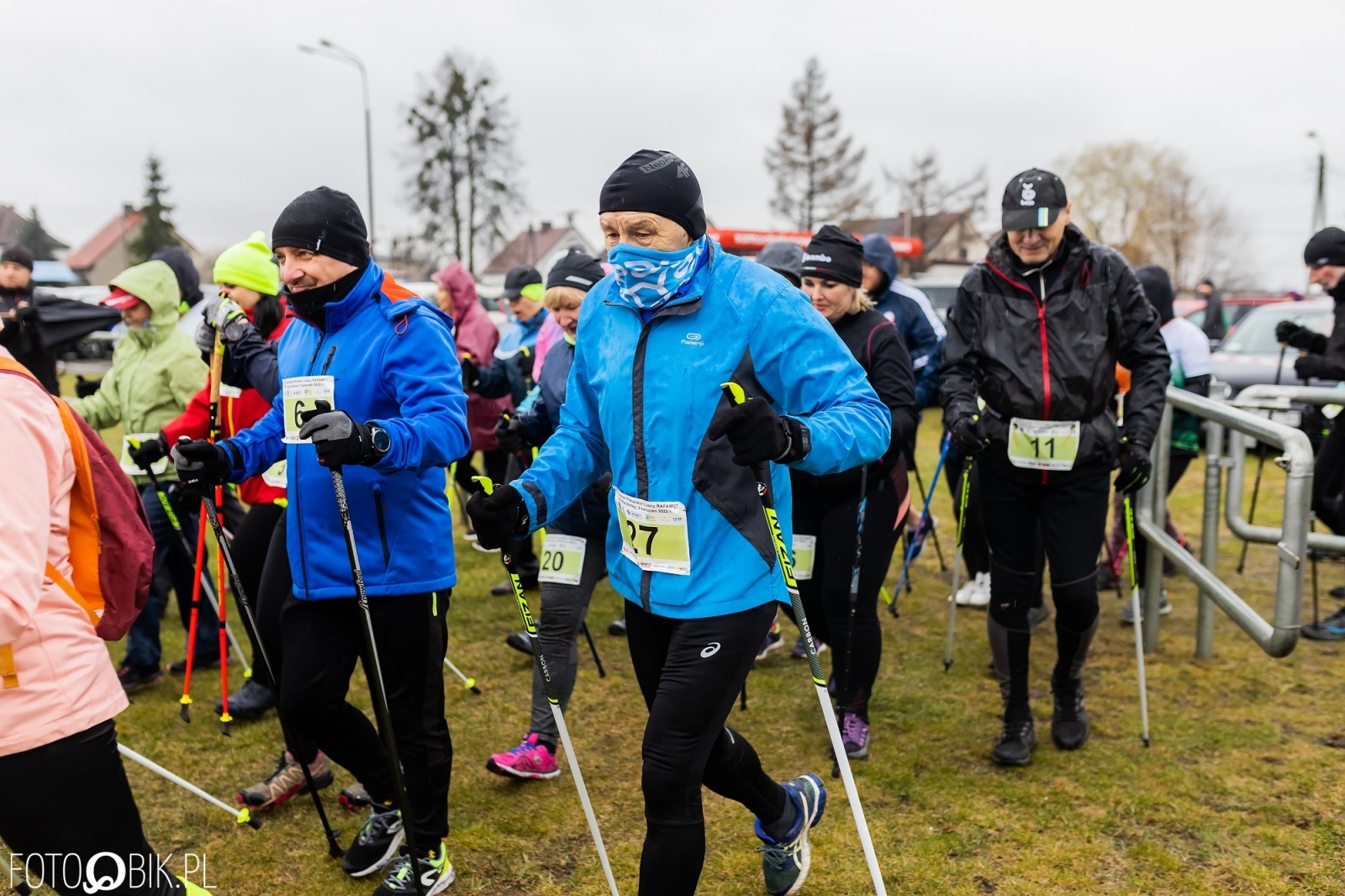 Zdjęcie w galerii na portalu naszraciborz.pl: Kuźniański Półmaraton Leśny. Były prezydent Raciborza pobiegł na swoje 80. urodziny [FOTO i WIDEO] wiadomości z regionu