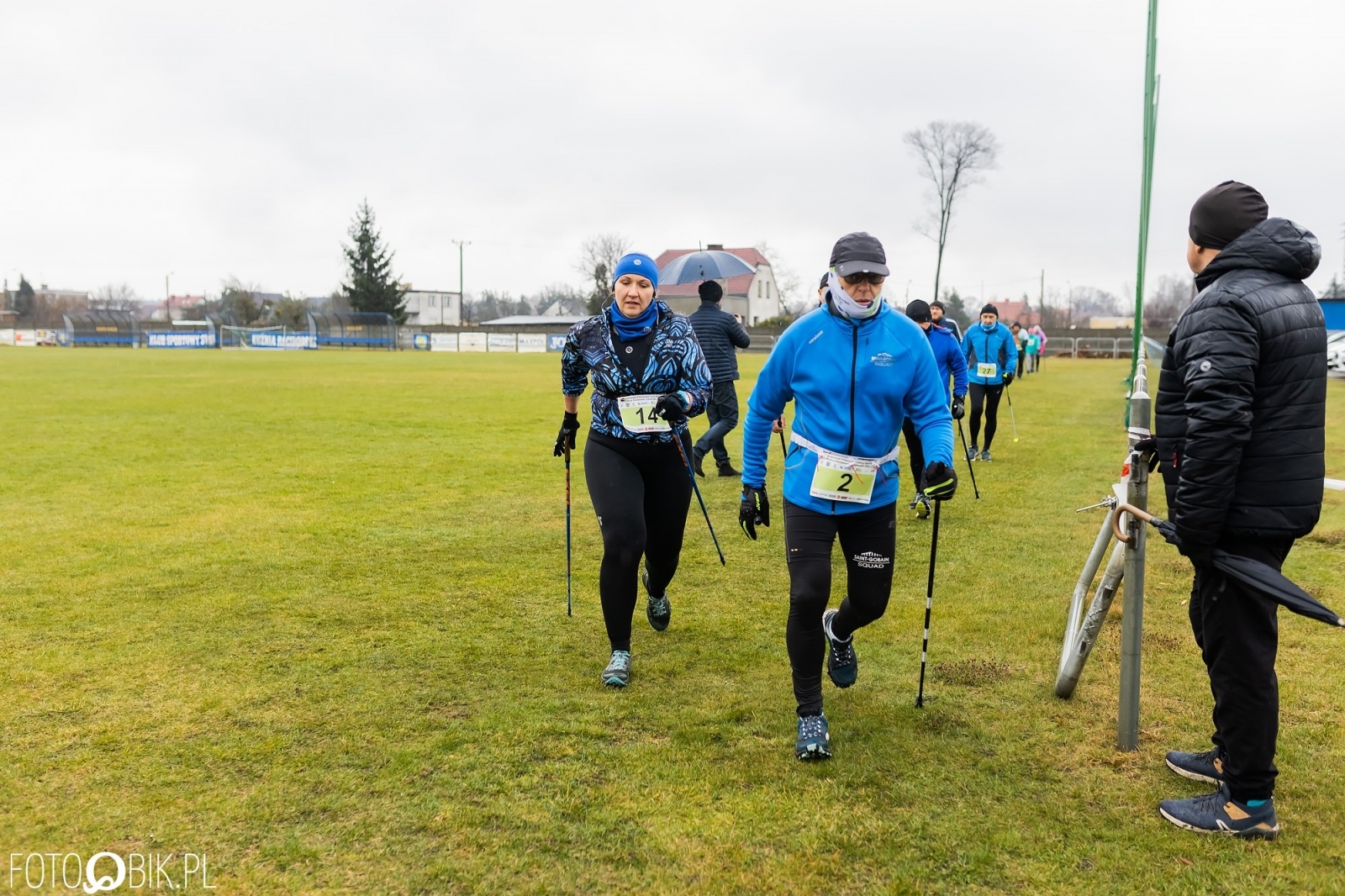 Zdjęcie w galerii na portalu naszraciborz.pl: Kuźniański Półmaraton Leśny. Były prezydent Raciborza pobiegł na swoje 80. urodziny [FOTO i WIDEO] wiadomości z regionu
