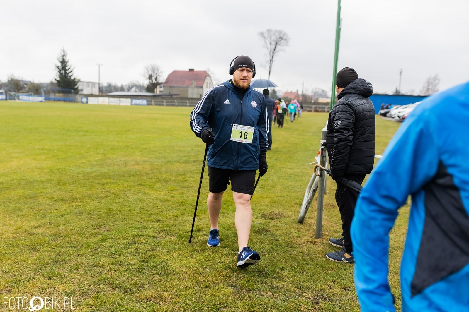 Zdjęcie w galerii na portalu naszraciborz.pl: Kuźniański Półmaraton Leśny. Były prezydent Raciborza pobiegł na swoje 80. urodziny [FOTO i WIDEO] wiadomości z regionu