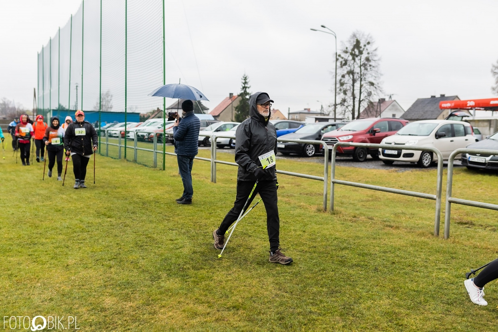 Zdjęcie w galerii na portalu naszraciborz.pl: Kuźniański Półmaraton Leśny. Były prezydent Raciborza pobiegł na swoje 80. urodziny [FOTO i WIDEO] wiadomości z regionu