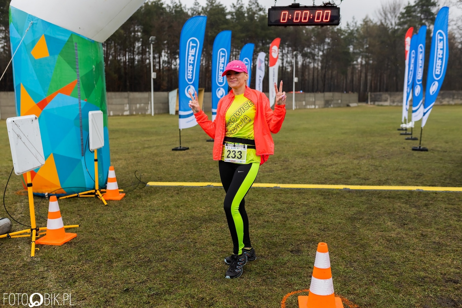Zdjęcie w galerii na portalu naszraciborz.pl: Kuźniański Półmaraton Leśny. Były prezydent Raciborza pobiegł na swoje 80. urodziny [FOTO i WIDEO] wiadomości z regionu