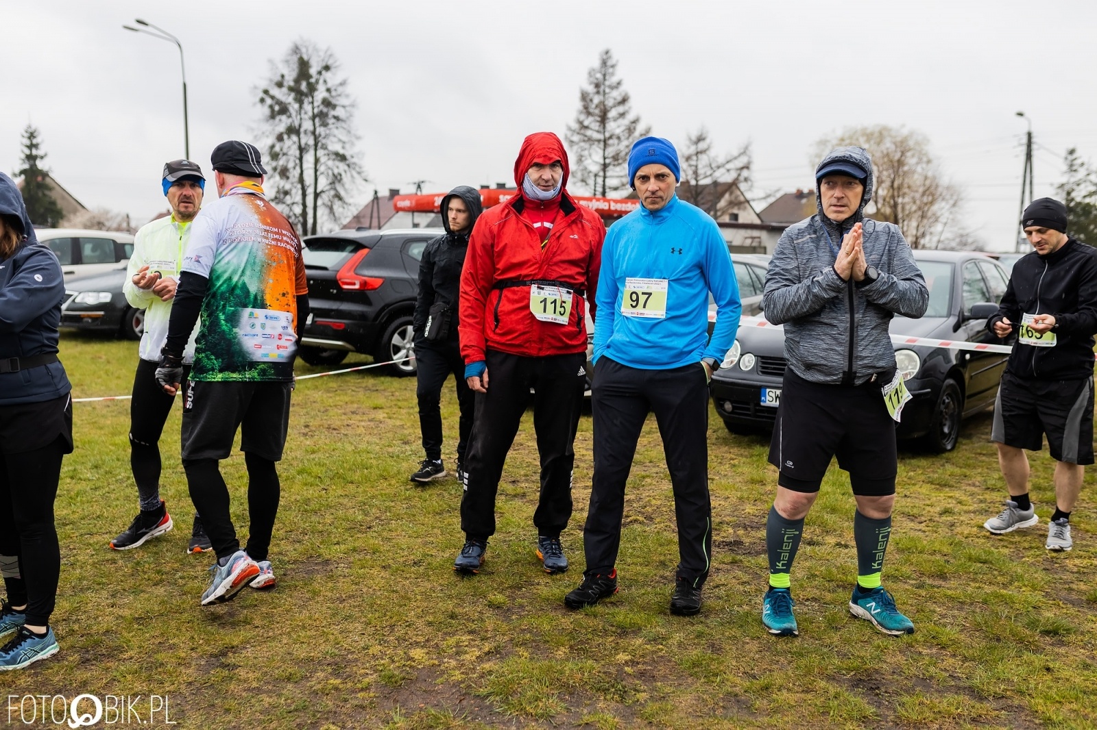 Zdjęcie w galerii na portalu naszraciborz.pl: Kuźniański Półmaraton Leśny. Były prezydent Raciborza pobiegł na swoje 80. urodziny [FOTO i WIDEO] wiadomości z regionu
