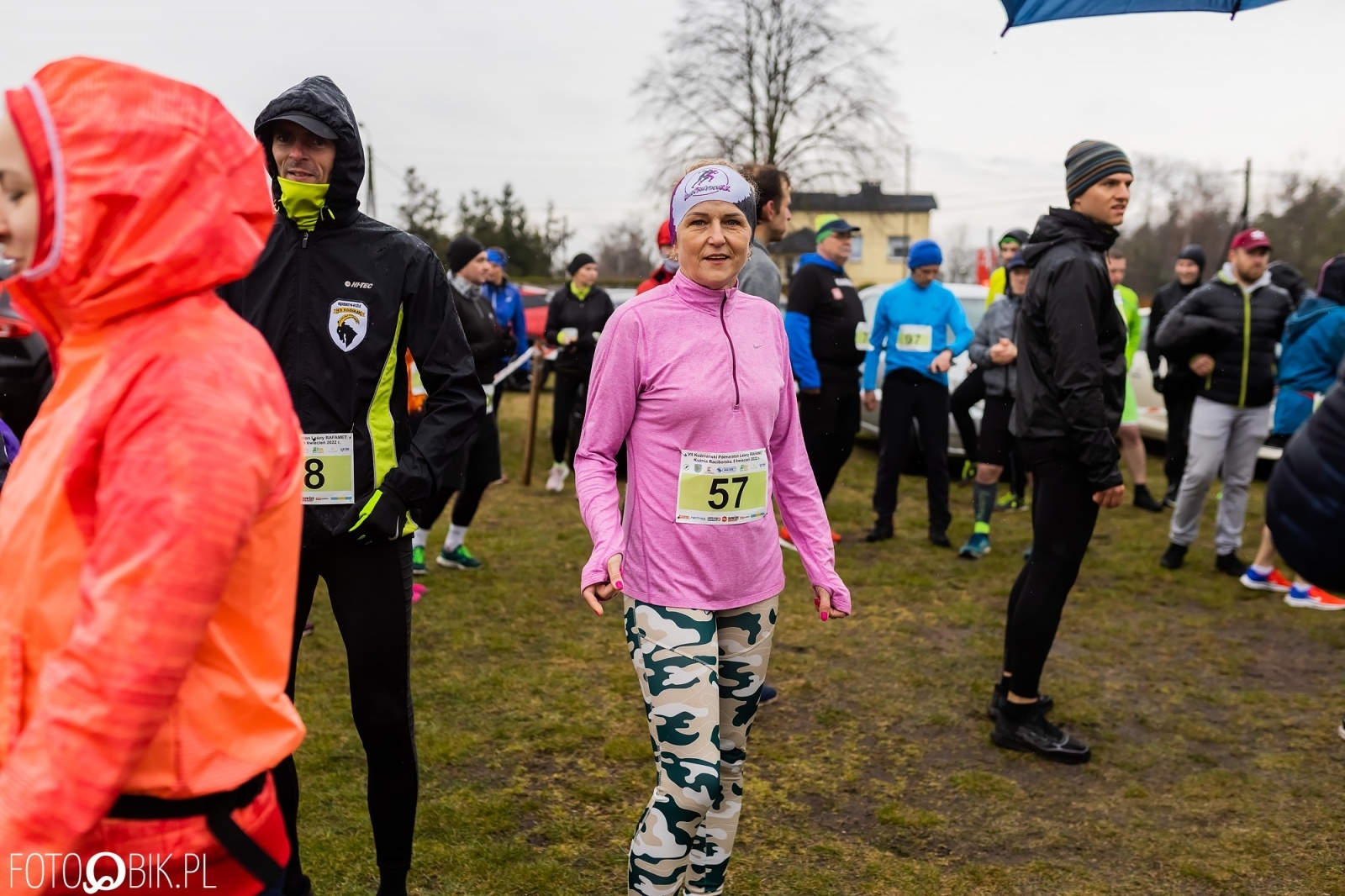 Zdjęcie w galerii na portalu naszraciborz.pl: Kuźniański Półmaraton Leśny. Były prezydent Raciborza pobiegł na swoje 80. urodziny [FOTO i WIDEO] wiadomości z regionu