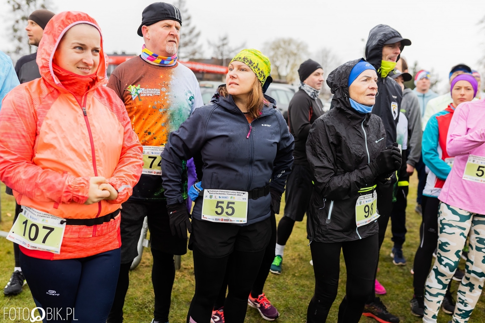 Zdjęcie w galerii na portalu naszraciborz.pl: Kuźniański Półmaraton Leśny. Były prezydent Raciborza pobiegł na swoje 80. urodziny [FOTO i WIDEO] wiadomości z regionu